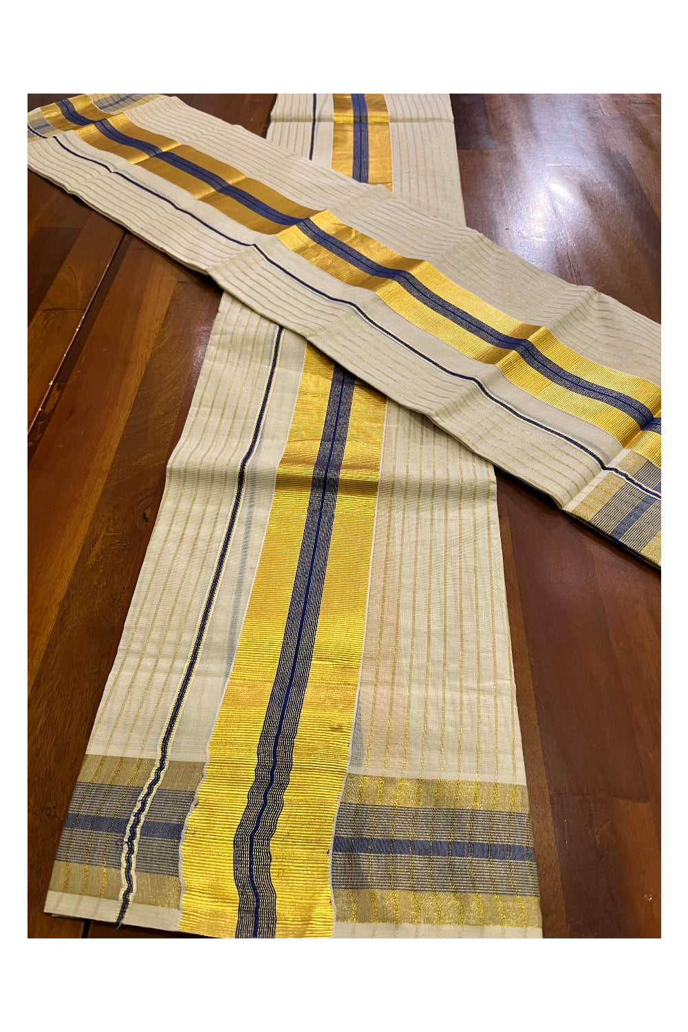 Kerala Cotton Set Mundu Single (Mundum Neriyathum) with Kasavu Lines on Body and Blue Border 2.80 Mtrs