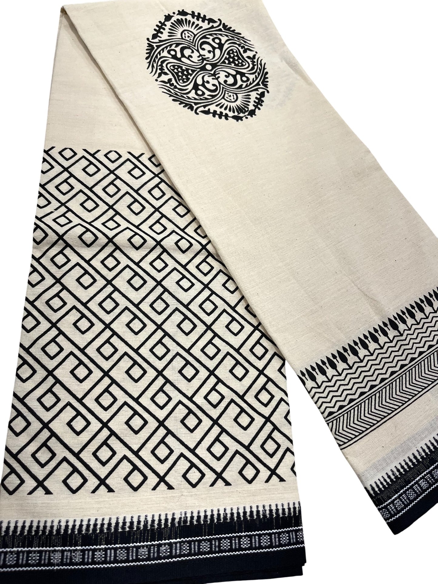 Southloom Off White And Black Printed Single Mundu / Otta Mundu / Lungi (South Indian Kerala Dhoti)