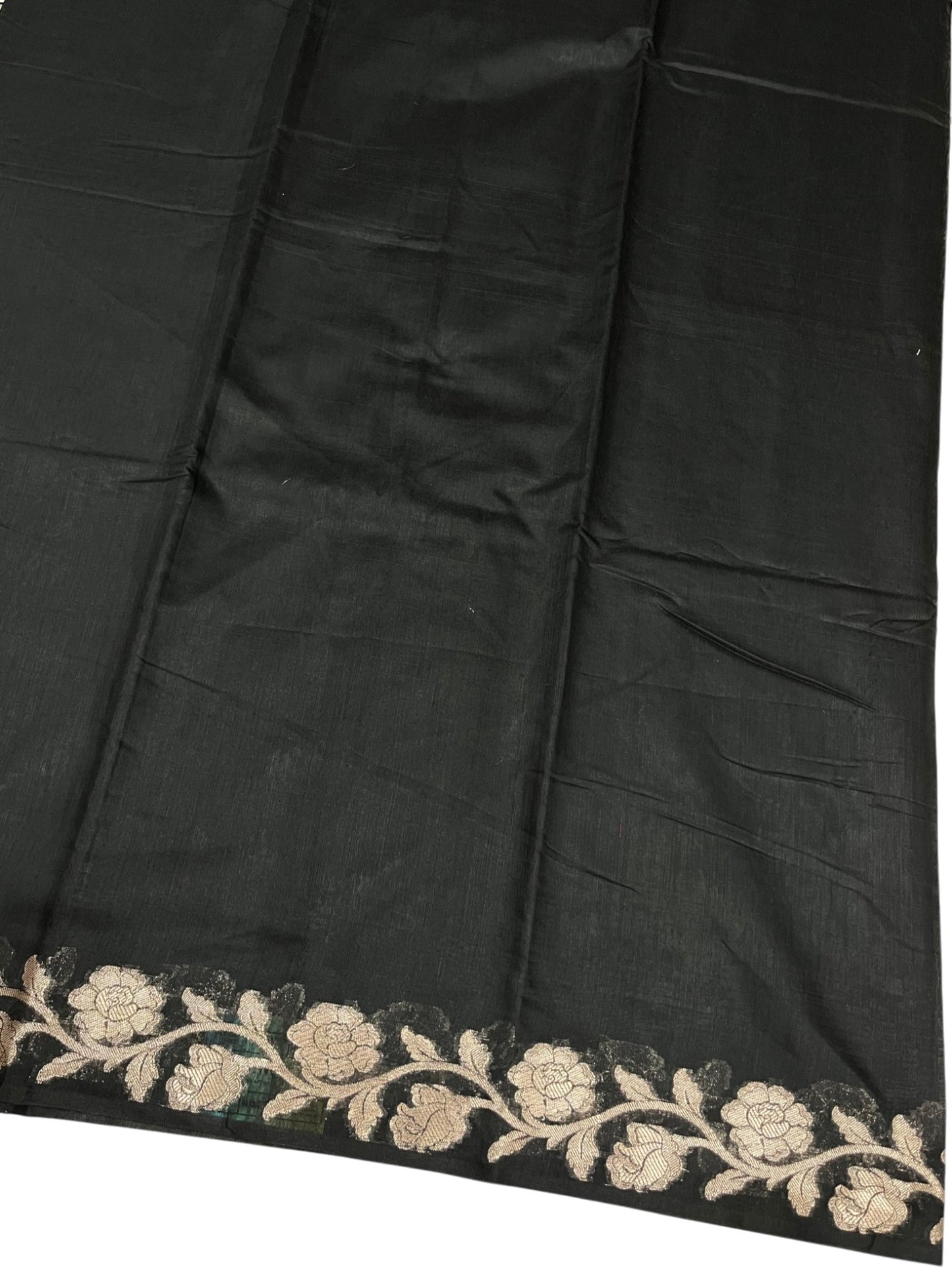 Southloom Kerala Cotton Saree with Floral Woven Works Across Body in Black