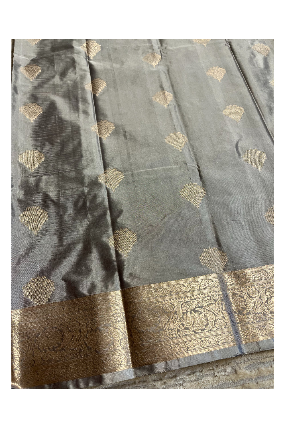 Southloom  Pastel Shade Silk Saree In Gray With Woven Zari Borders And Butta Work Across Body