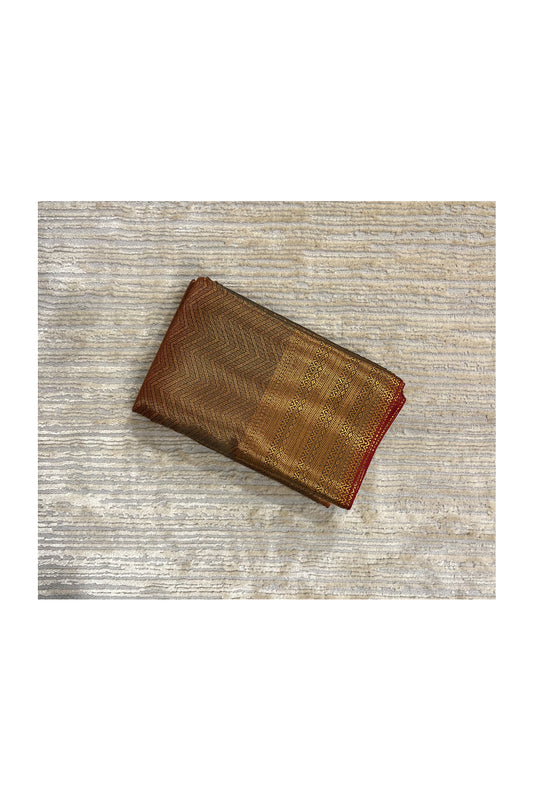 Southloom Banarasi Silk Brocade Bridal Saree WIth Woven Borders And Blouse Piece in Gold and Green