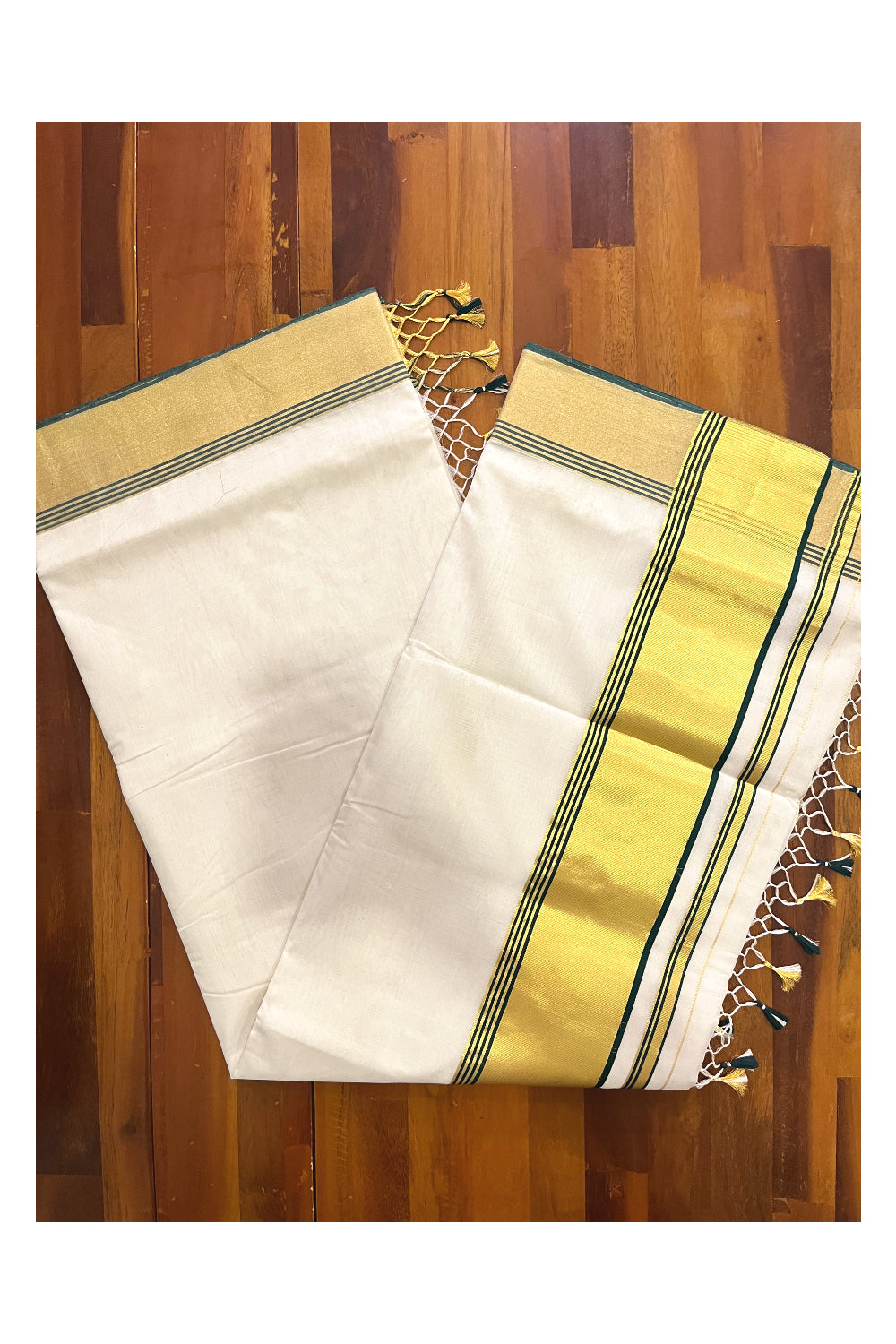 Southloom Super Premium Balaramapuram Unakkupaavu Handloom Saree with Green and Kasavu Border