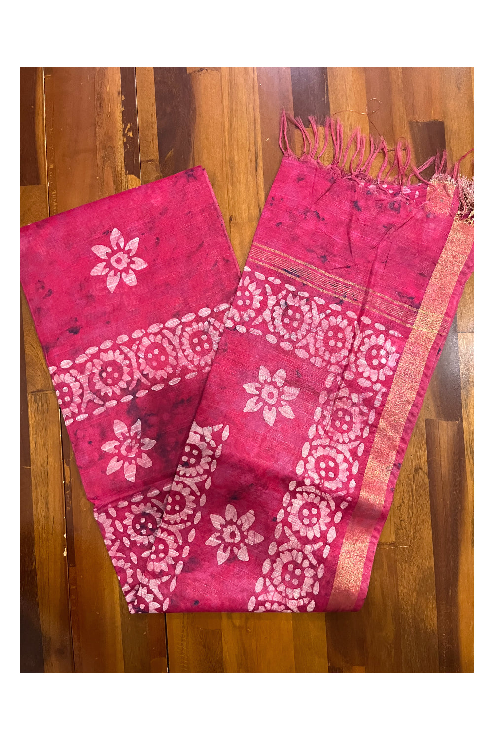 Southloom Cotton Magenta Saree with Baswara Prints on Body and Pallu