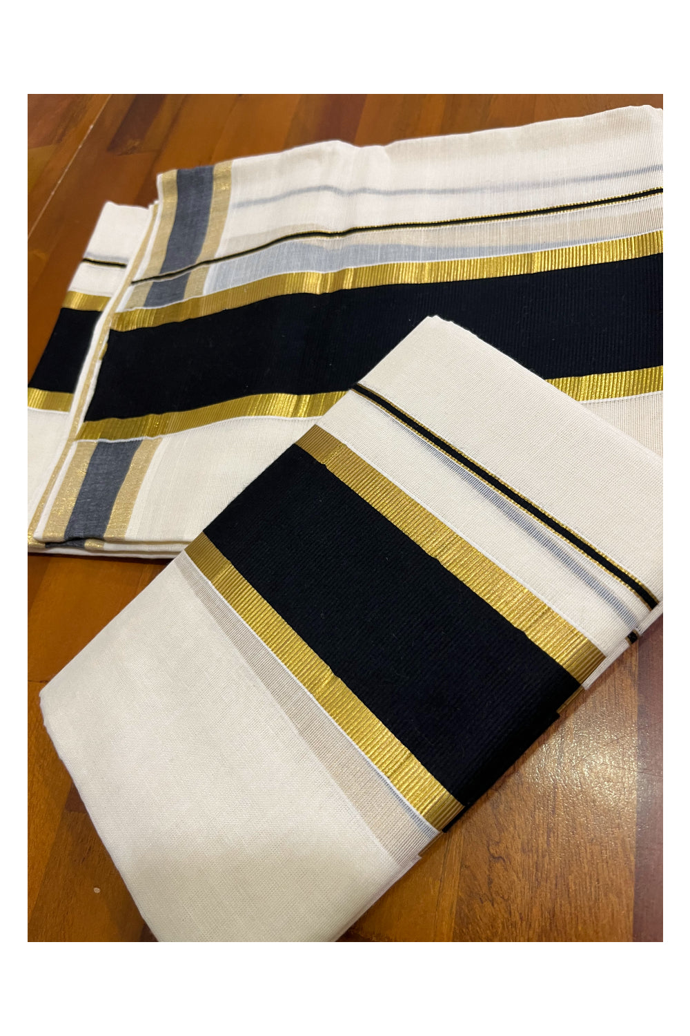 Kerala Cotton Set Mundu (Mundum Neriyathum) with Black and Kasavu Border 2.80 Mtrs