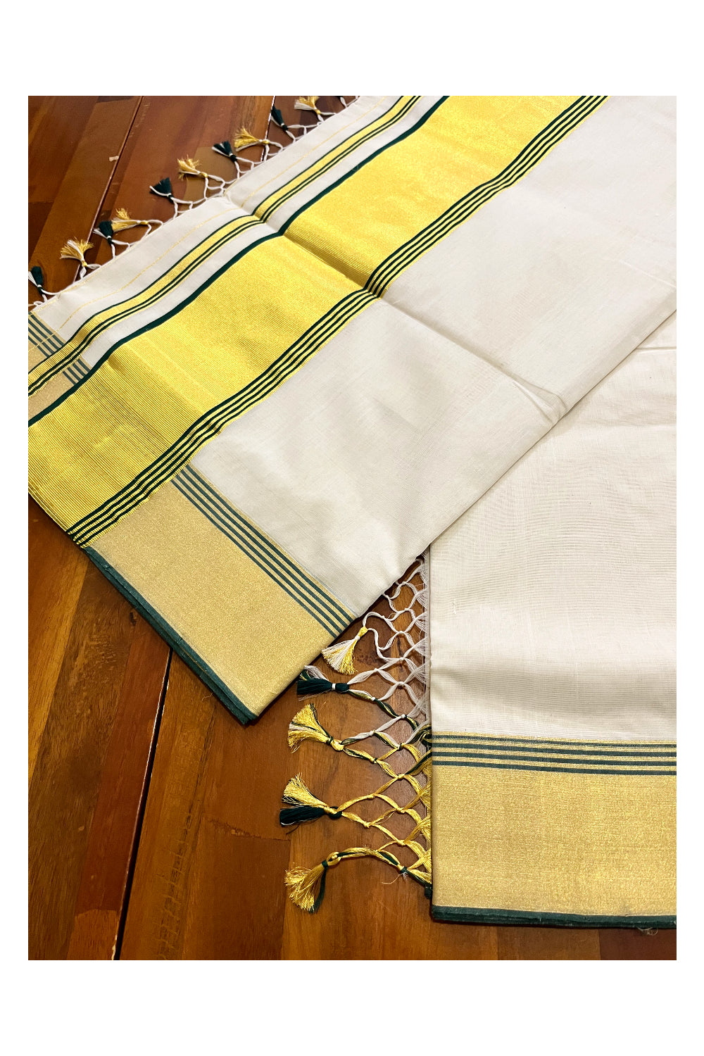 Southloom Super Premium Balaramapuram Unakkupaavu Handloom Saree with Green and Kasavu Border