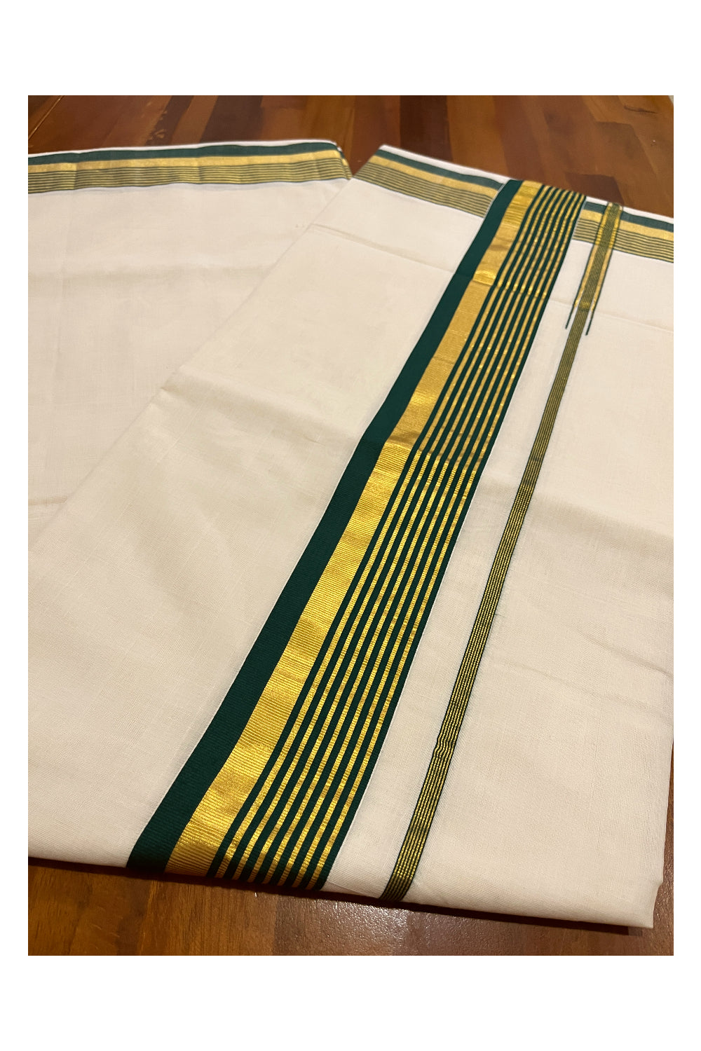 Southloom™ Premium Handloom Kerala Saree with Green and Kasavu Border