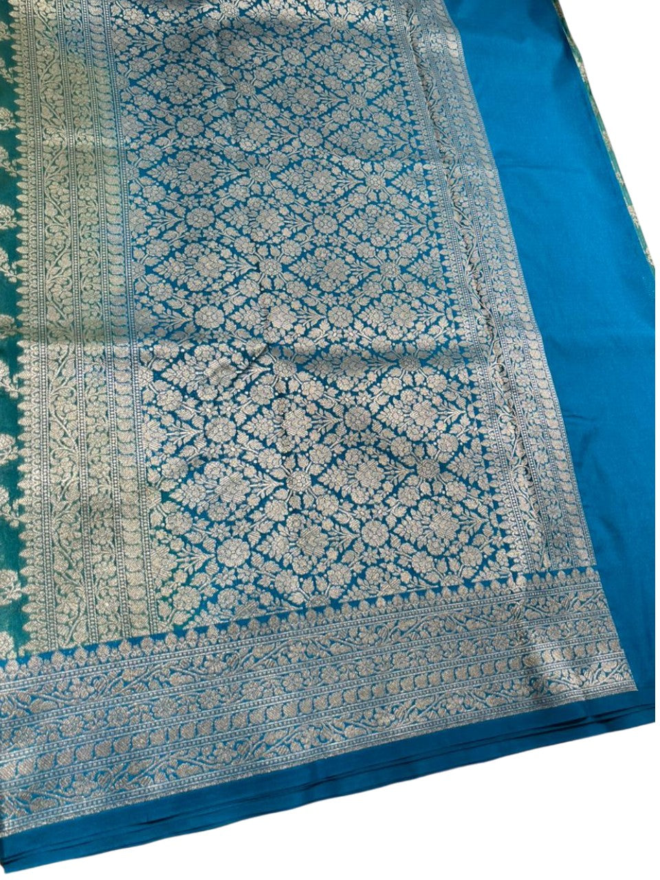 Southloom Pure Banarasi Silk Saree with Woven Work on Body and Borders ( Pastel Green And Blue)