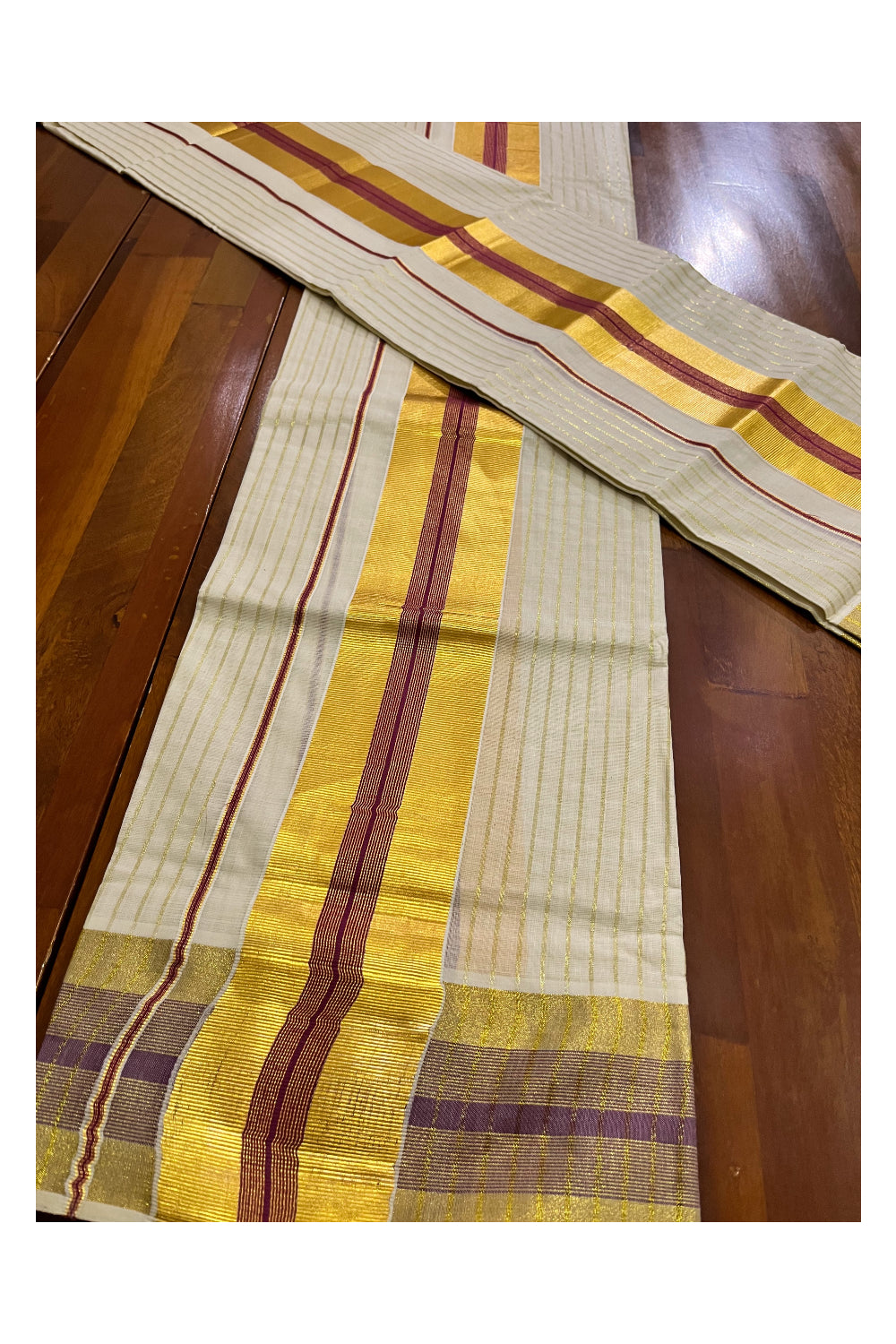 Kerala Cotton Set Mundu Single (Mundum Neriyathum) with Kasavu Lines on Body and Magenta Border 2.80 Mtrs