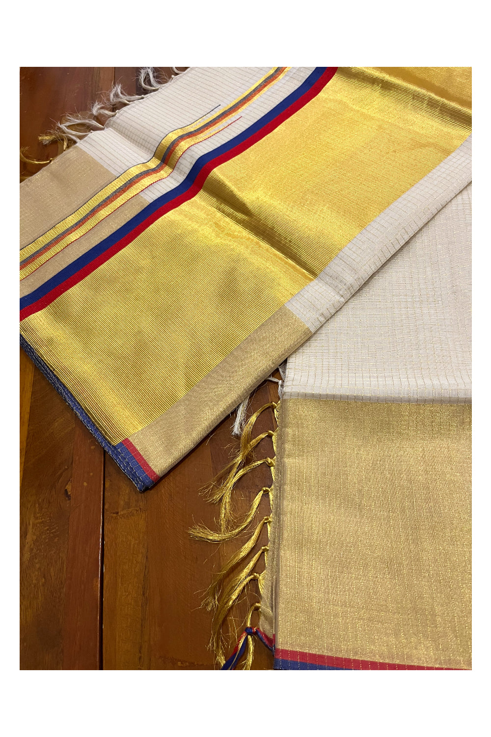 Southloom Handloom Premium Saree with Kasavu Micro Checks Across Body and Red Blue Border (Onam Saree 2023)