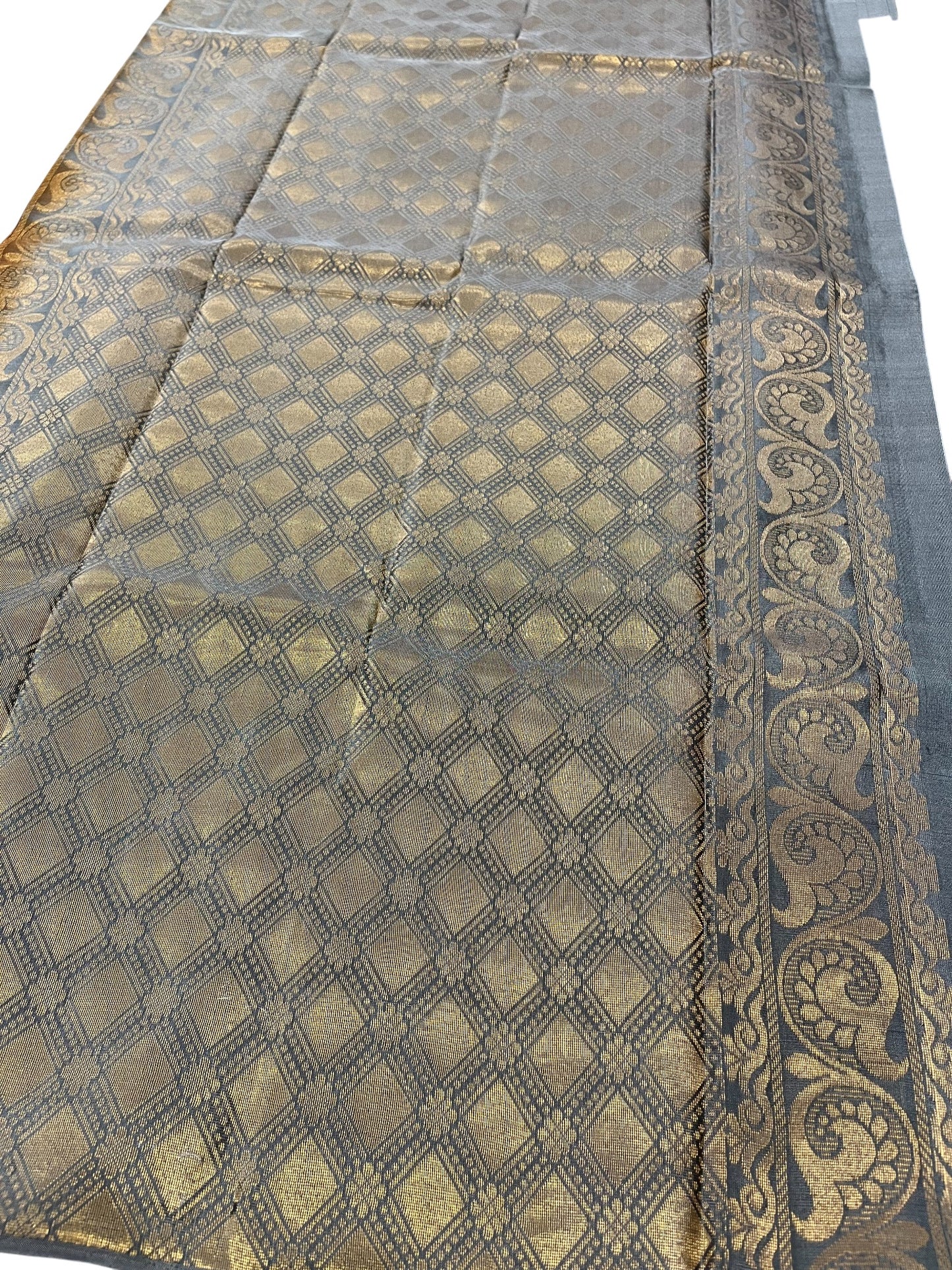Southloom Pure Handloom Kanchipuram Silk Saree with Butta Work (Brown & Grey)