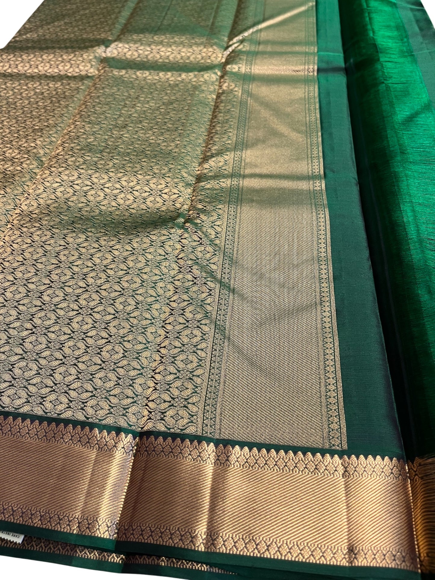 Southloom Pure Handloom Bridal Kanchipuram Silk Saree with Korvai Work (Maroon & Green)