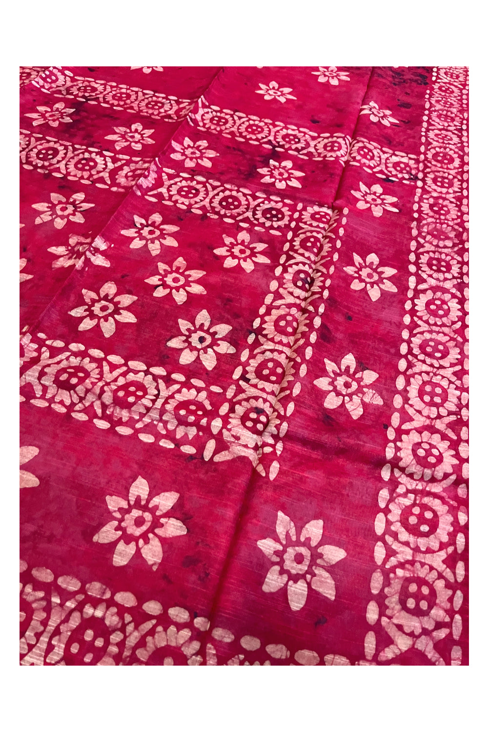 Southloom Cotton Magenta Saree with Baswara Prints on Body and Pallu