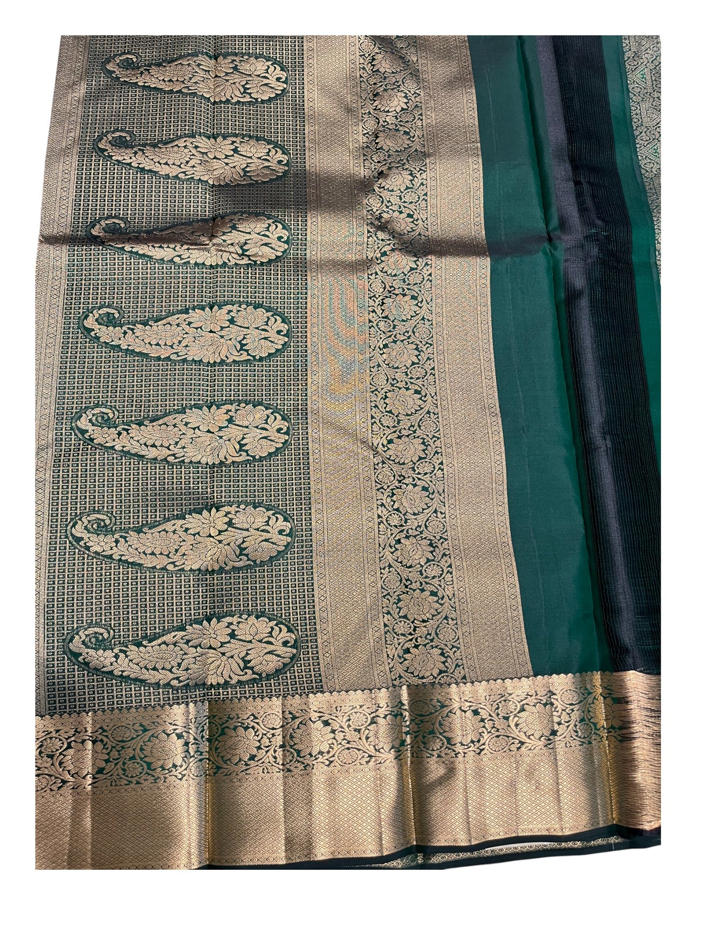 Southloom Pure Handloom Bridal Kanchipuram Silk Saree with Korvai Work (Green)