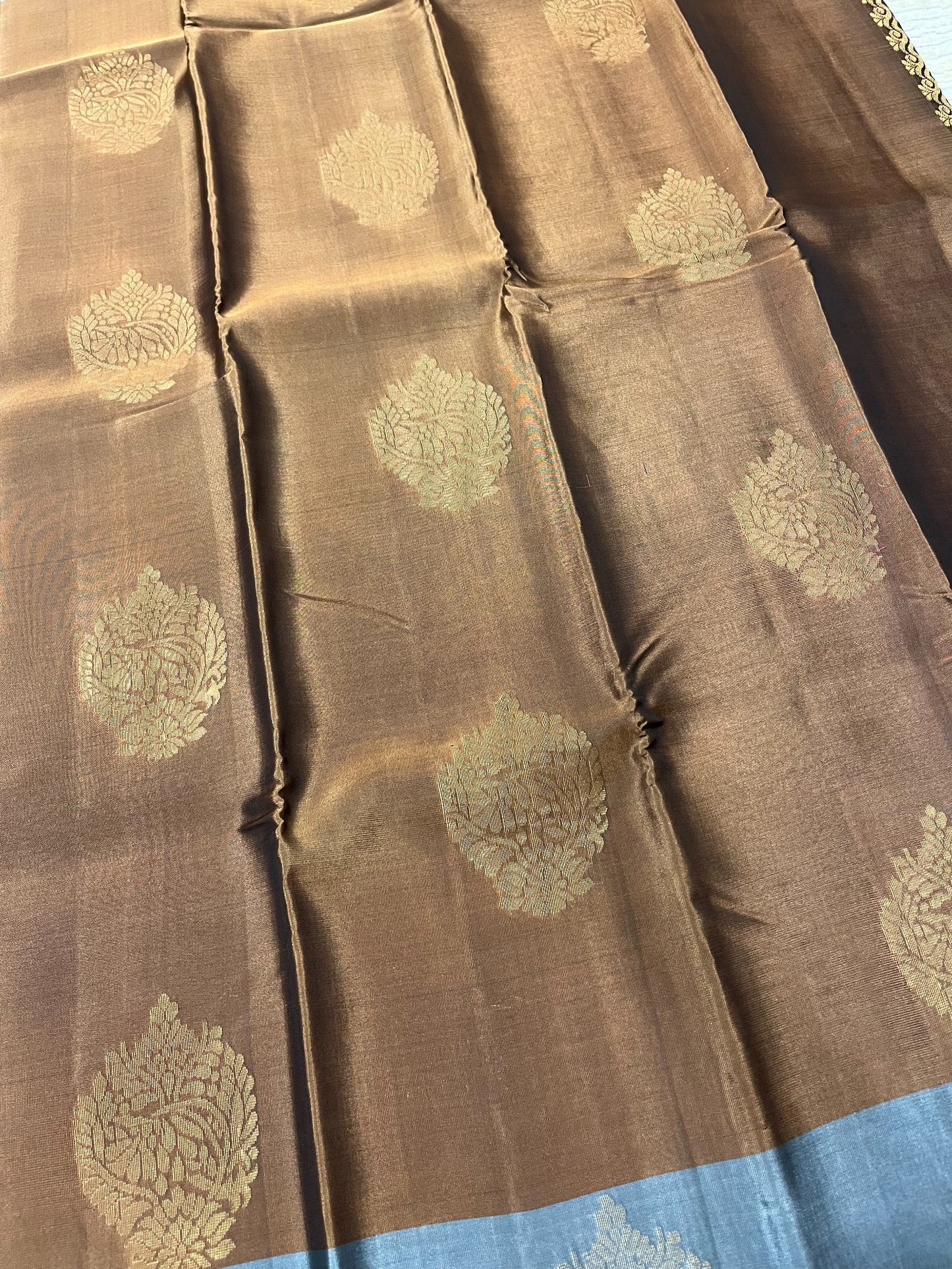 Southloom Pure Handloom Kanchipuram Silk Saree with Butta Work (Brown & Grey)