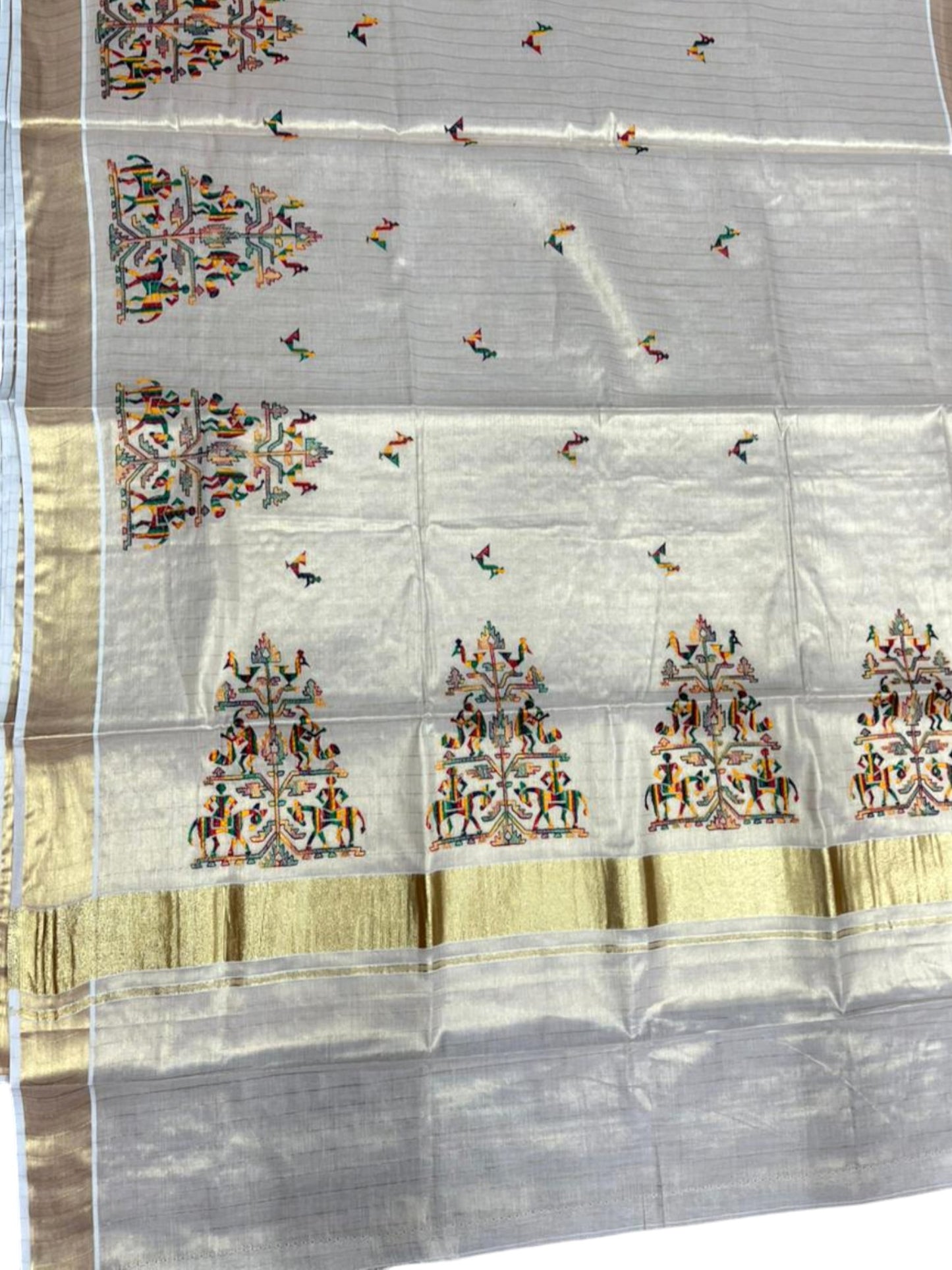 Southloom Tissue Kerala Kasavu Lines Saree with Kantha Embroidery Work on Body