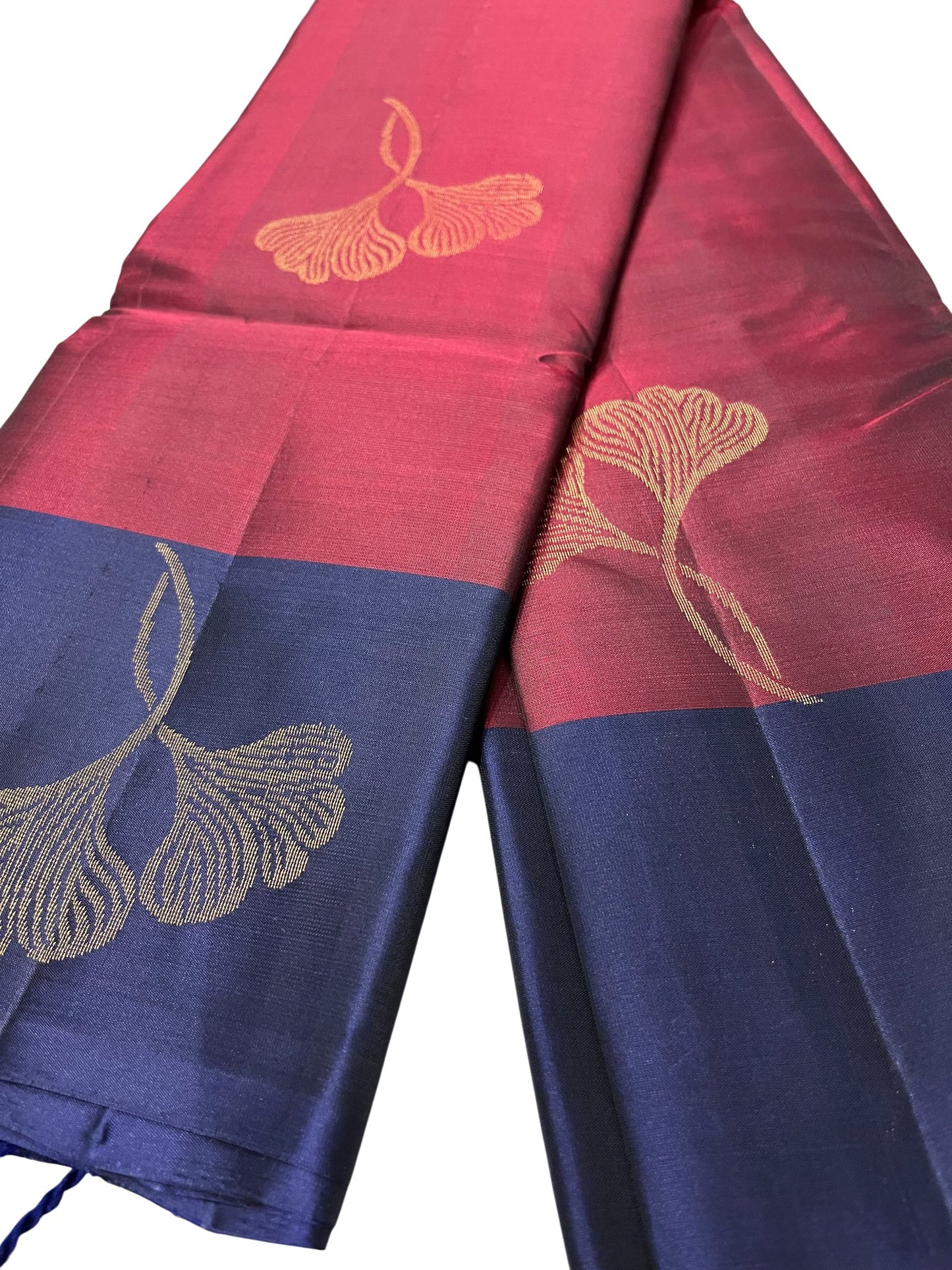 Southloom Pure Handloom Kanchipuram Silk Saree with Butta Work (Maroon & Blue)