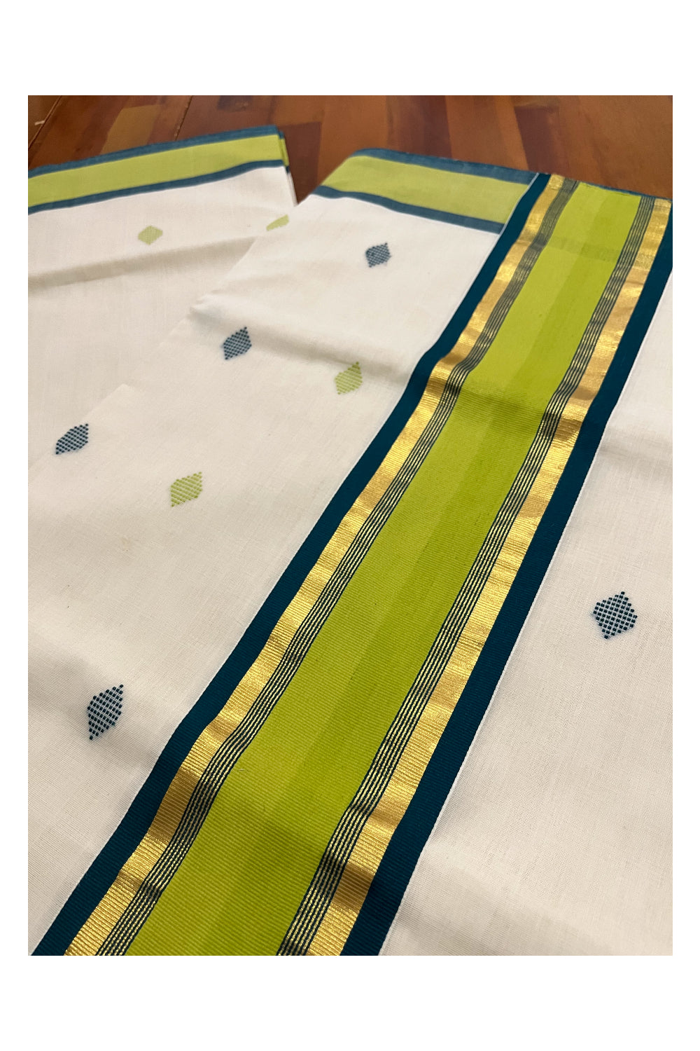 Southloom Premium Unakkupaavu Handloom Kerala Cotton Kasavu Saree with Green Butta Works on Body