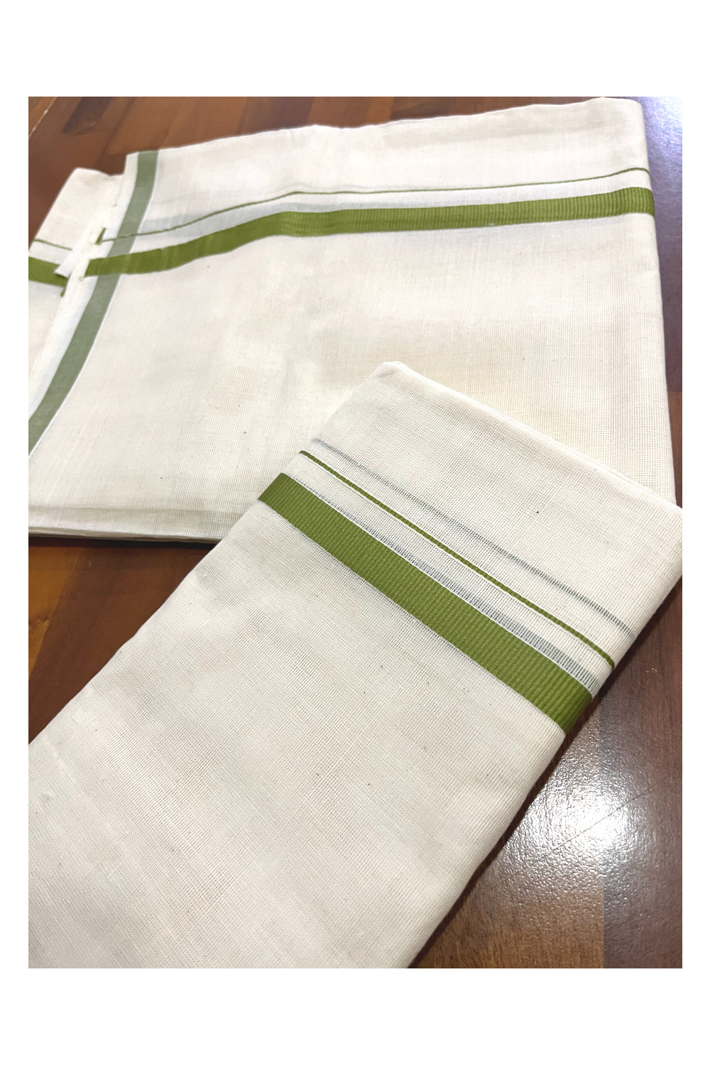 Kerala Cotton Plain Mundum Neriyathum Single (Set Mundu) with 0.5 inch Olive Green Border