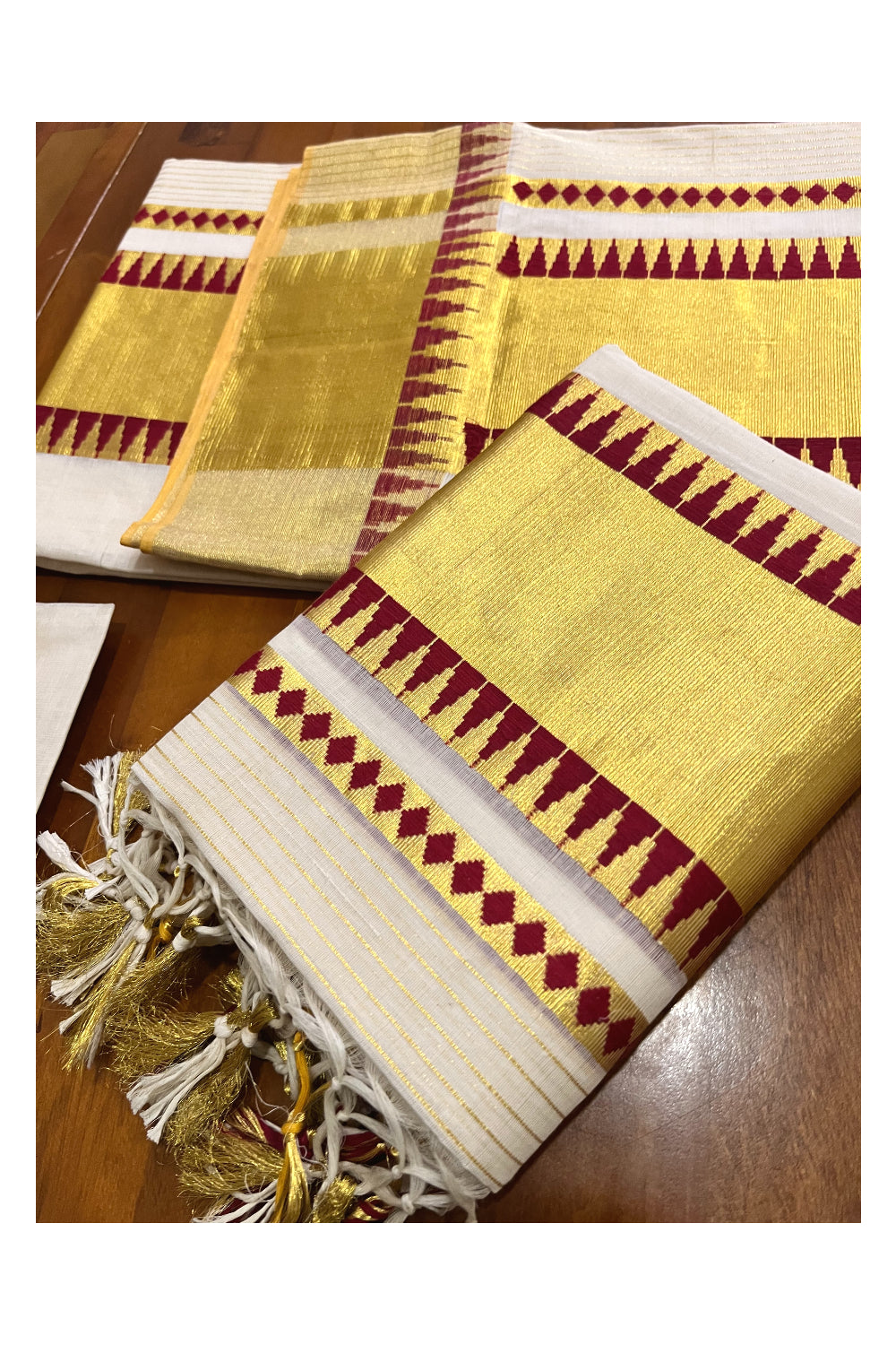 Southloom Super Premium Balaramapuram Handloom Unakkupaavu Cotton Wedding Pudava Set Mundu with Maroon Temple Border