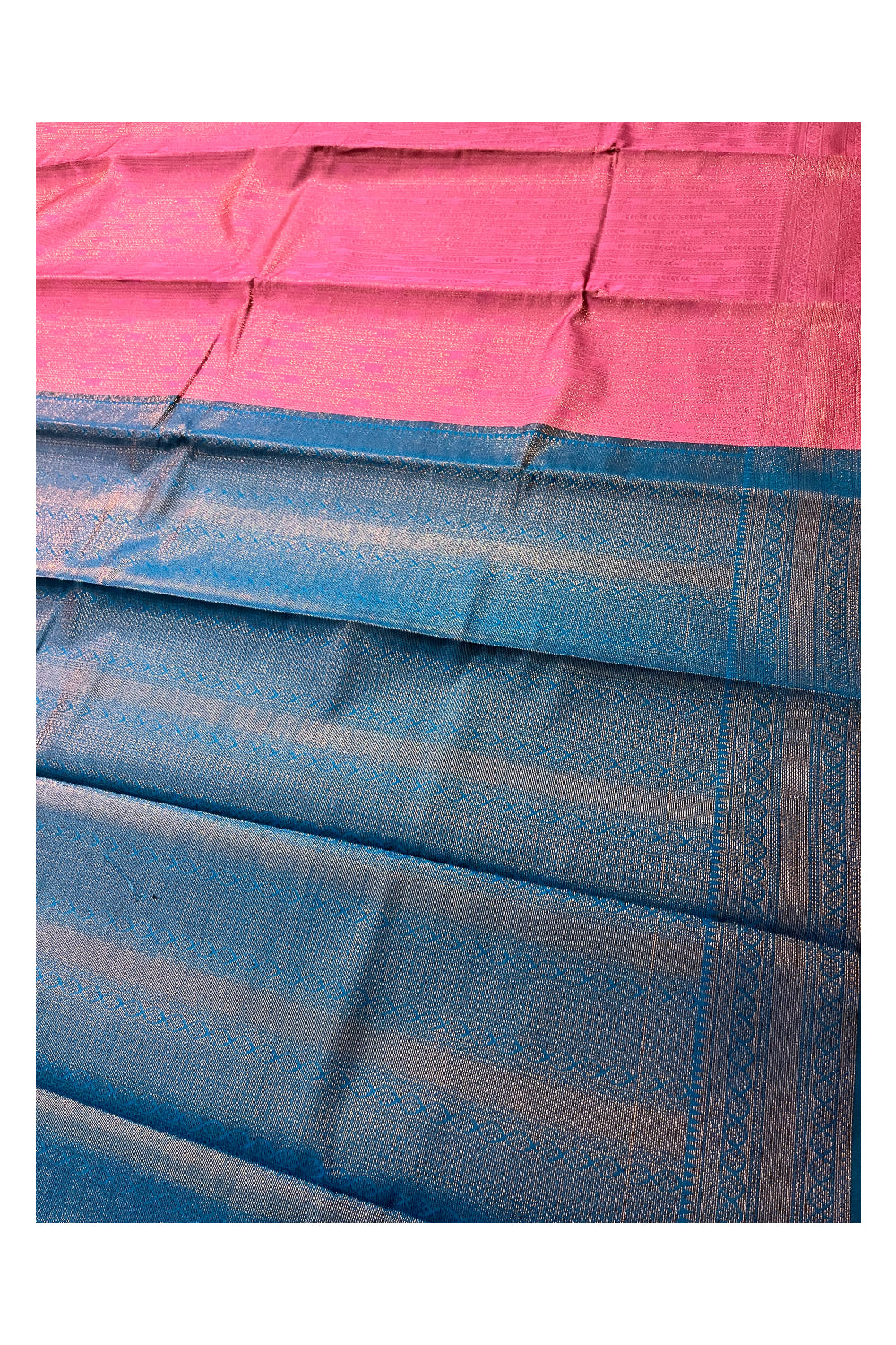 Southloom Art Silk Magenta Designer Woven Saree with Blue Pallu