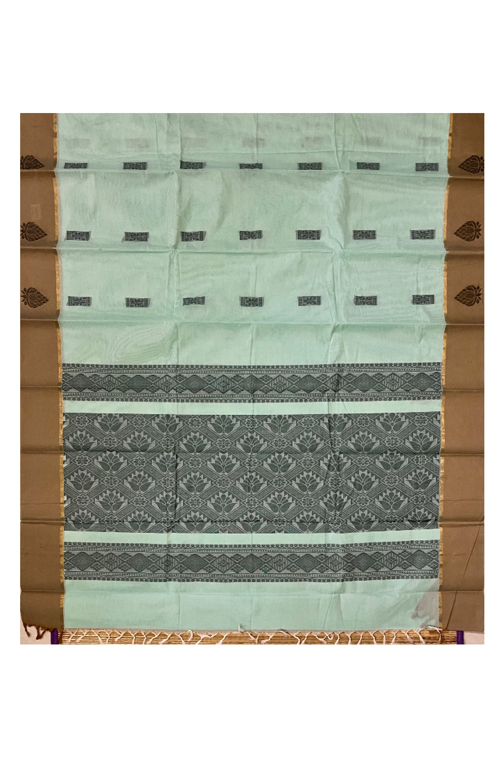 Southloom Cotton Turquoise Saree with Woven Butta Works on Body and Pallu