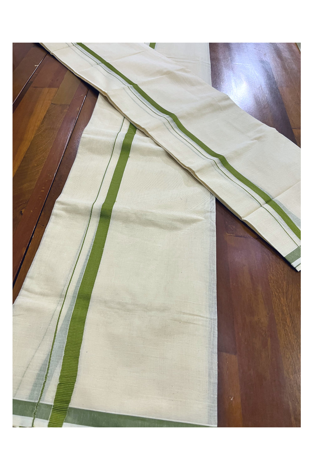 Kerala Cotton Plain Mundum Neriyathum Single (Set Mundu) with 0.5 inch Olive Green Border