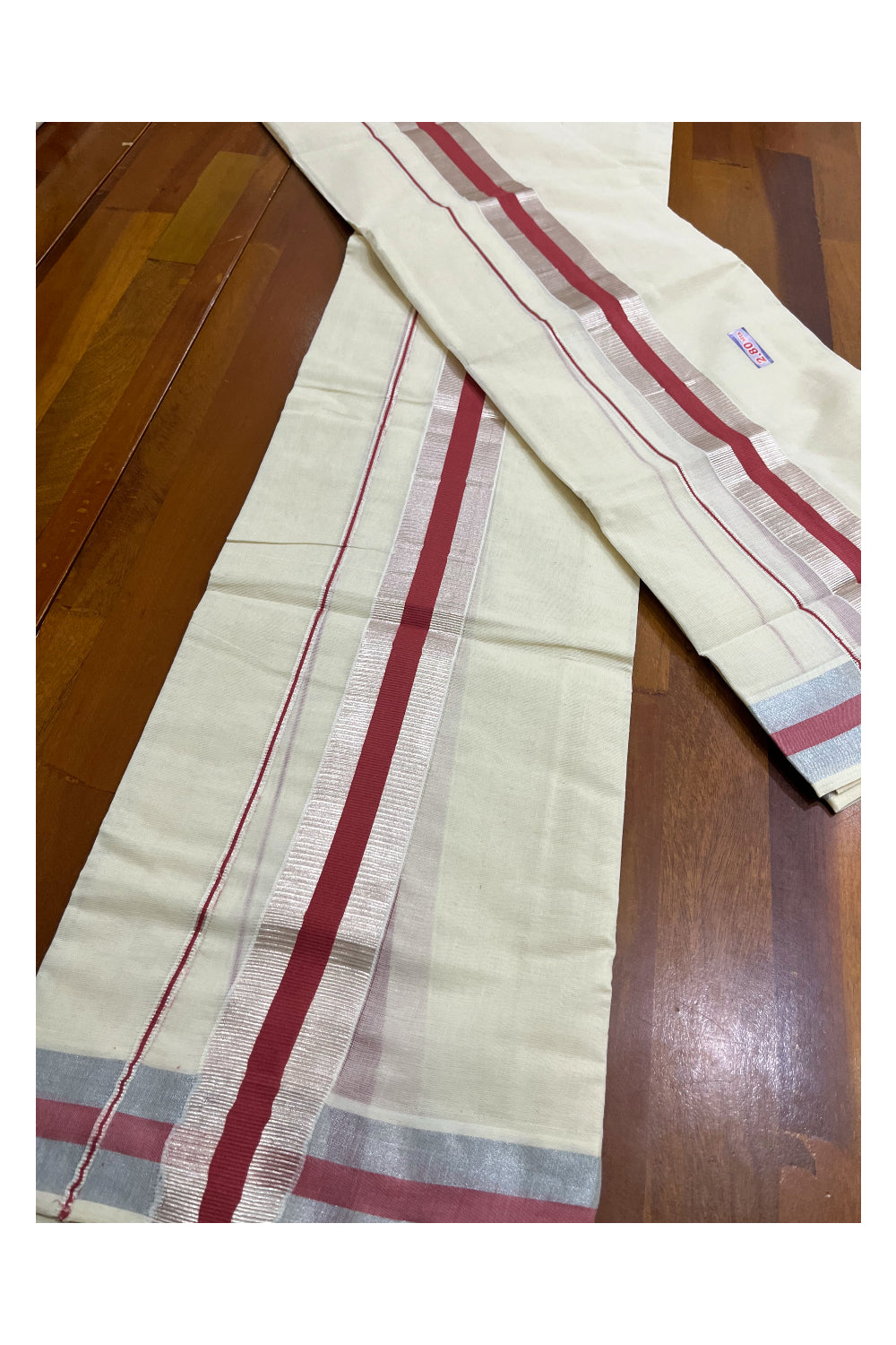 Kerala Cotton Mundum Neriyathum Single (Set Mundu) with Brick Red and Silver Kasavu Border 2.80 Mtrs