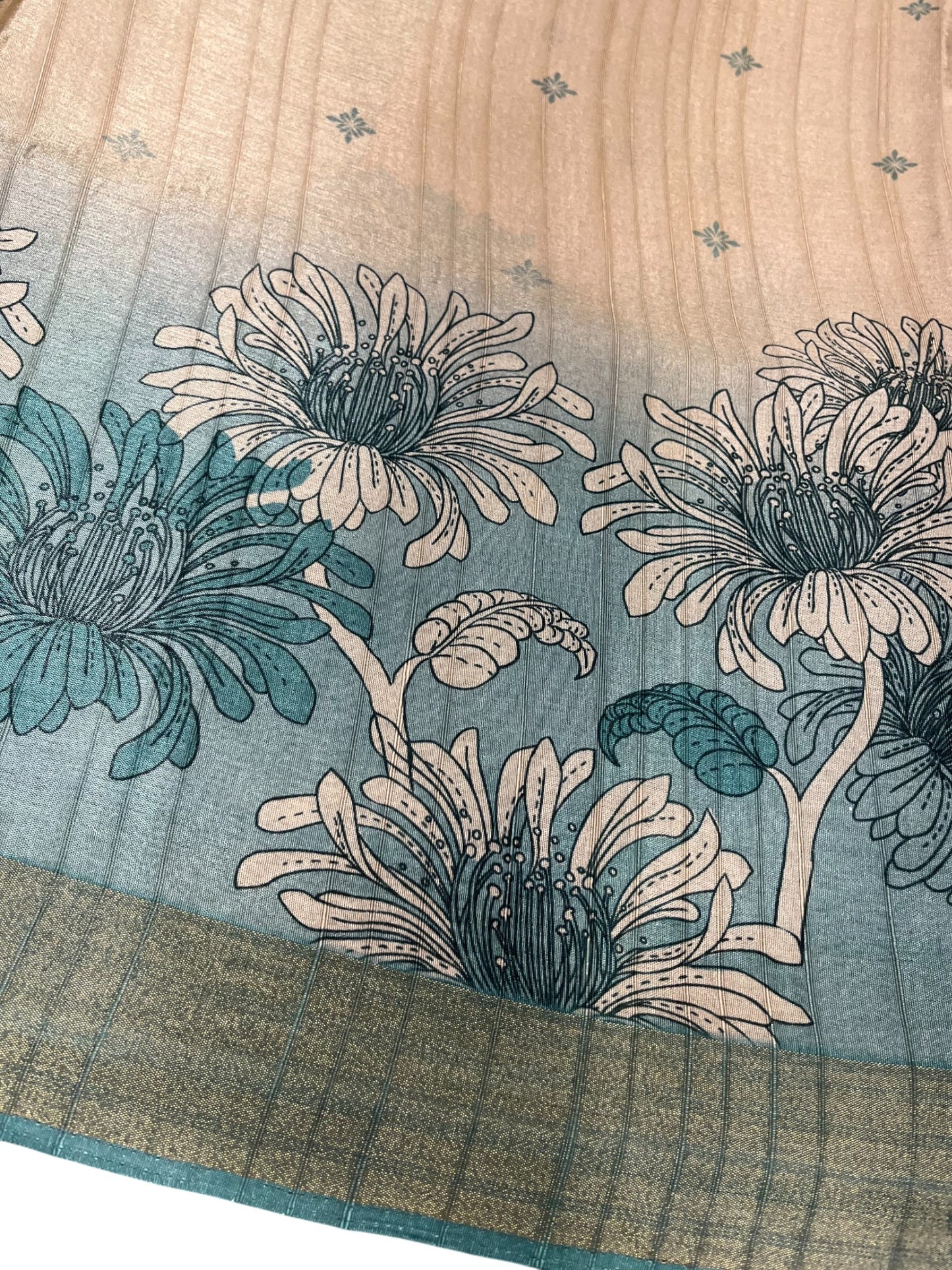 Southloom Saree with Floral Works Across Body in Blue