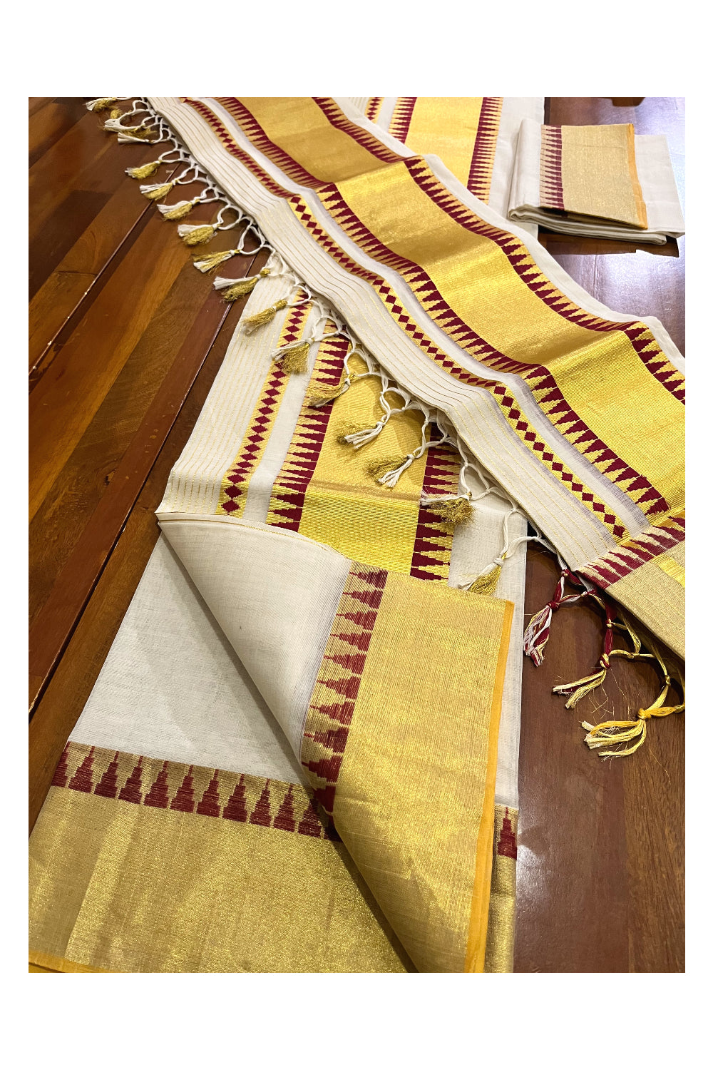 Southloom Super Premium Balaramapuram Handloom Unakkupaavu Cotton Wedding Pudava Set Mundu with Maroon Temple Border