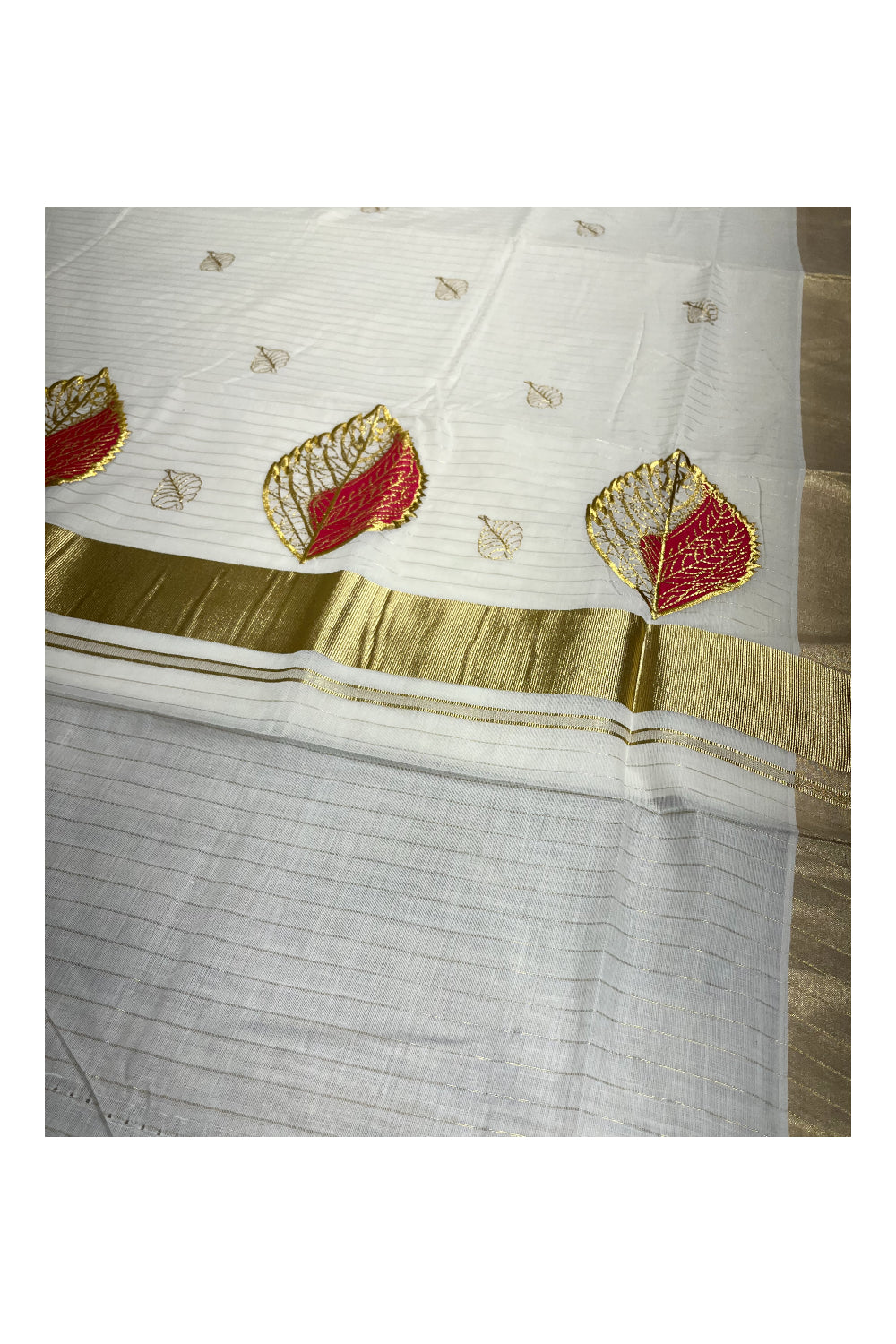 Southloom Kasavu Lines Saree with High Quality Embroidery Work in Kasavu and Reddish Pink