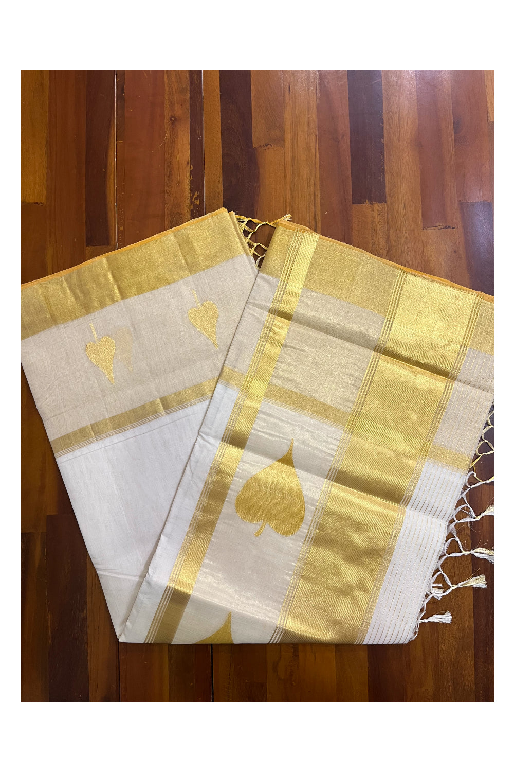 Southloom Super Premium Balaramapuram Unakkupaavu Handloom Kasavu Saree with Aalila Woven Designs