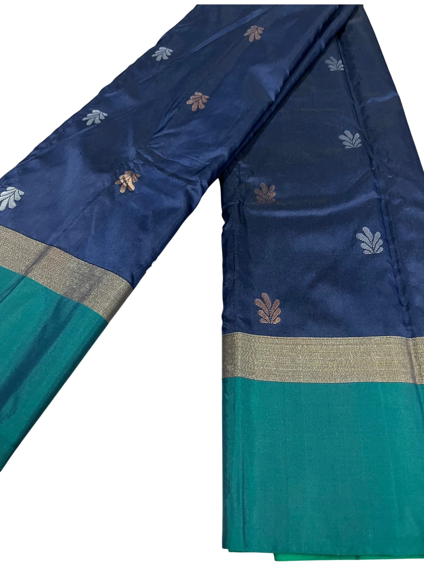 Southloom Semi Silk Saree with Silver Butta Work on Body Blue And Green