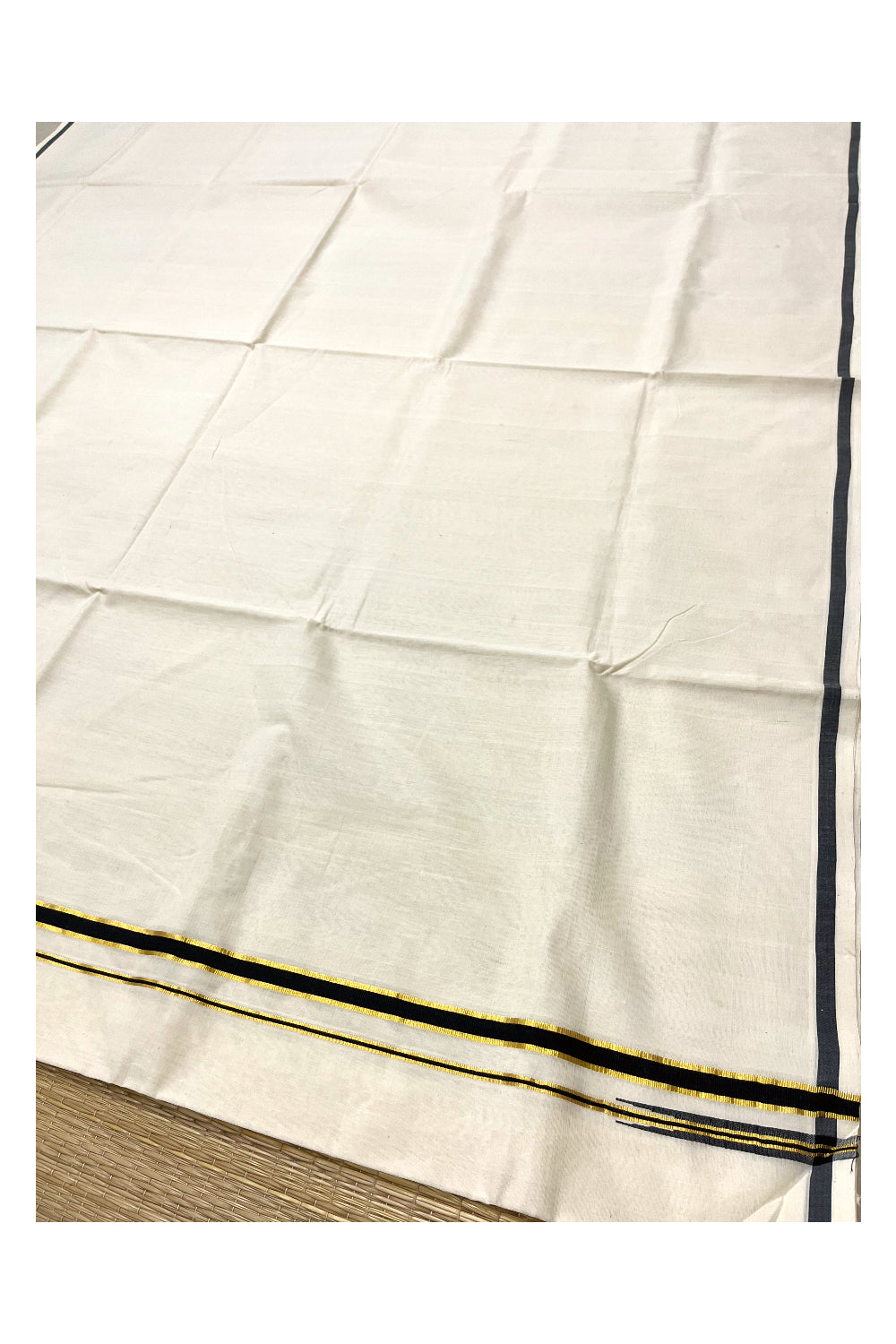 Southloom Super Premium Balaramapuram Unakkupaavu Handloom Cotton  Saree with Black Puliyilakkara Kasavu Border