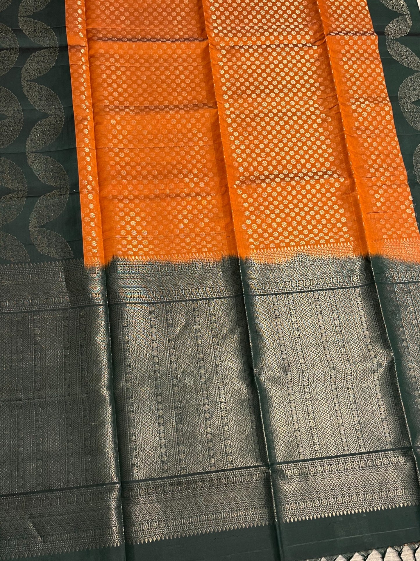 Southloom Pure Handloom Bridal Kanchipuram Silk Saree with Korvai Work (Orange & Green)