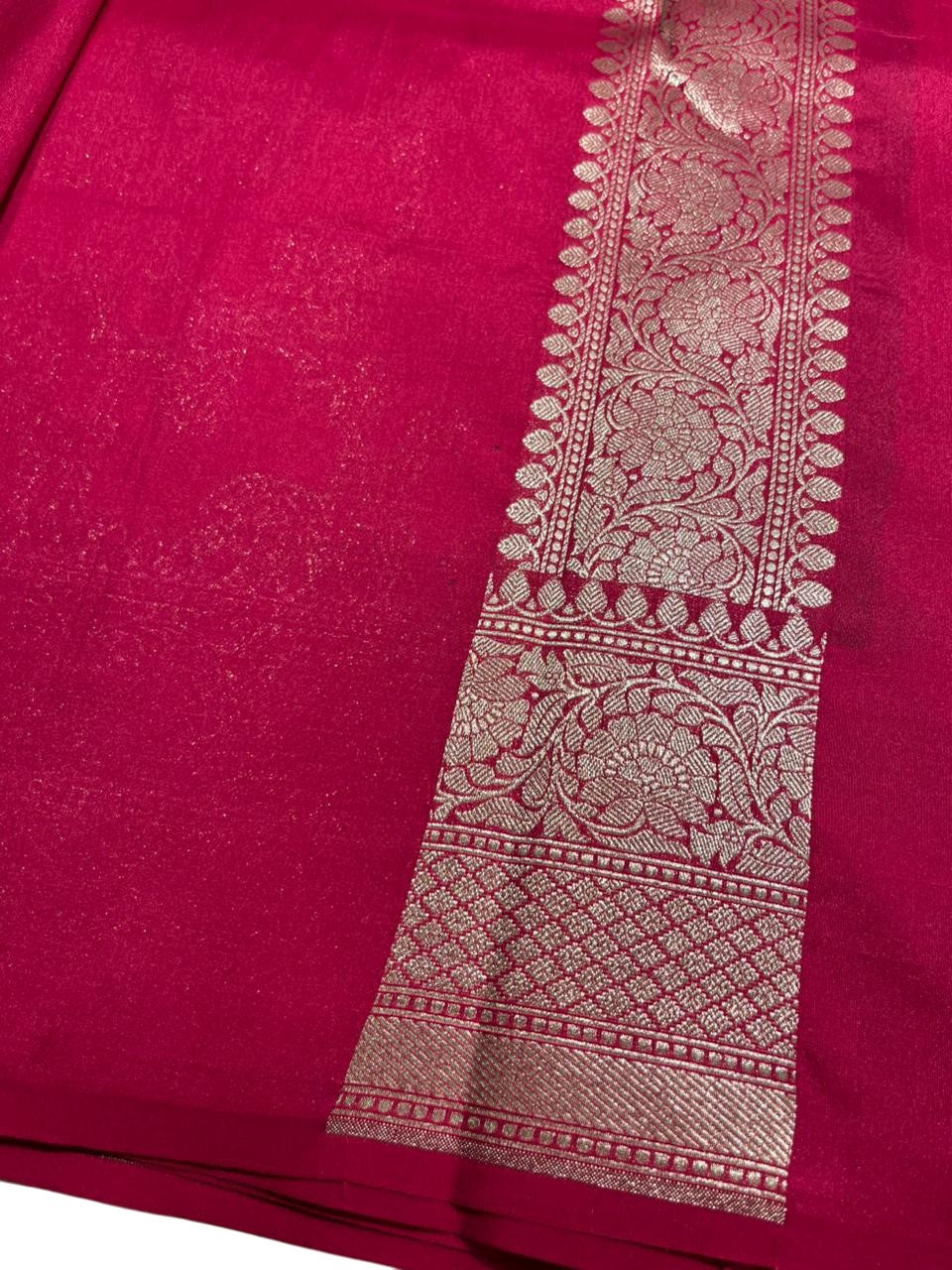 Southloom Pure Banarasi Silk Saree with Woven Work on Body and Borders ( Orange And Magenta)