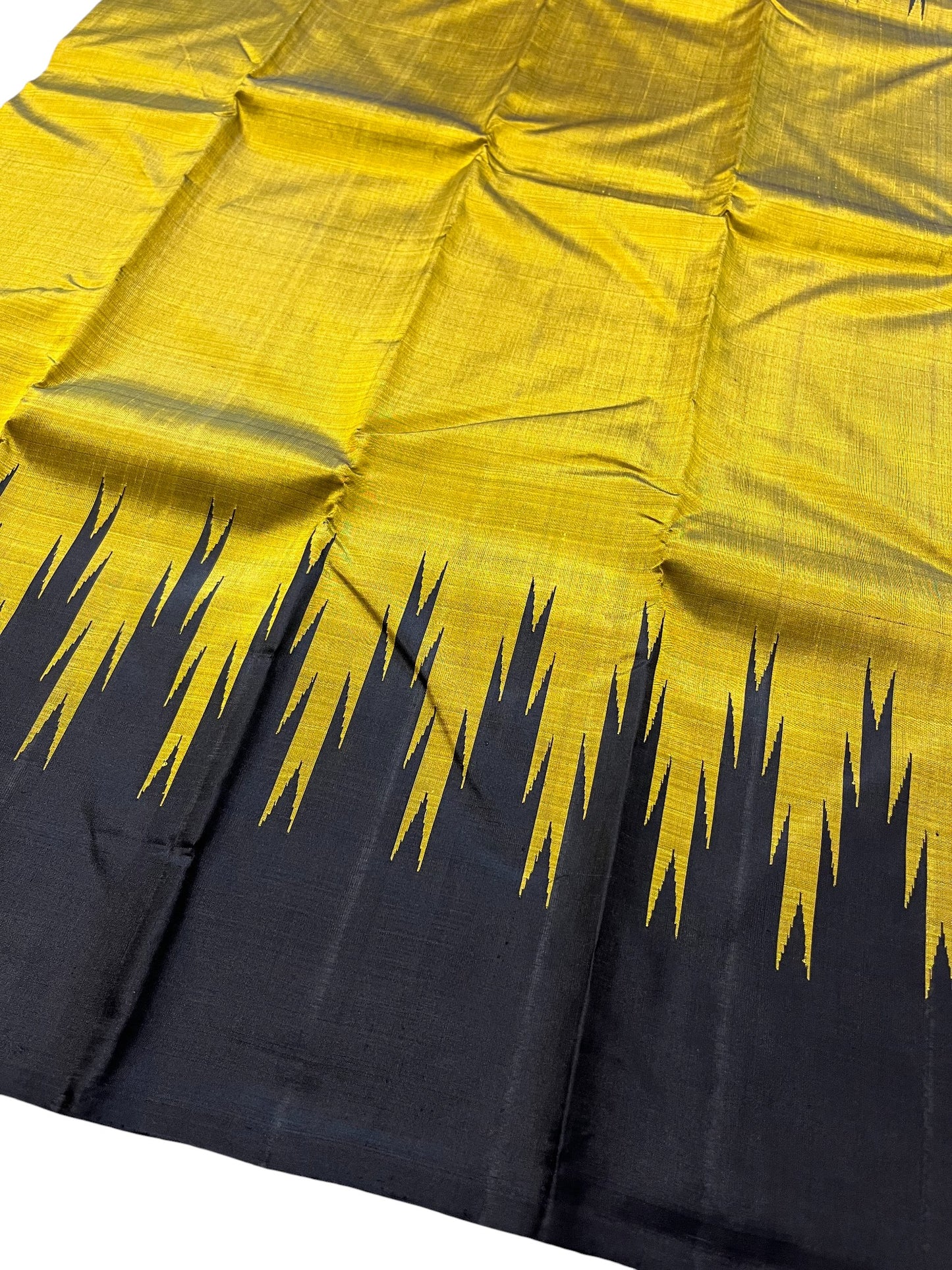 Southloom Pure Handloom Bridal Kanchipuram Silk Saree with Korvai Work (Yellow & Black)