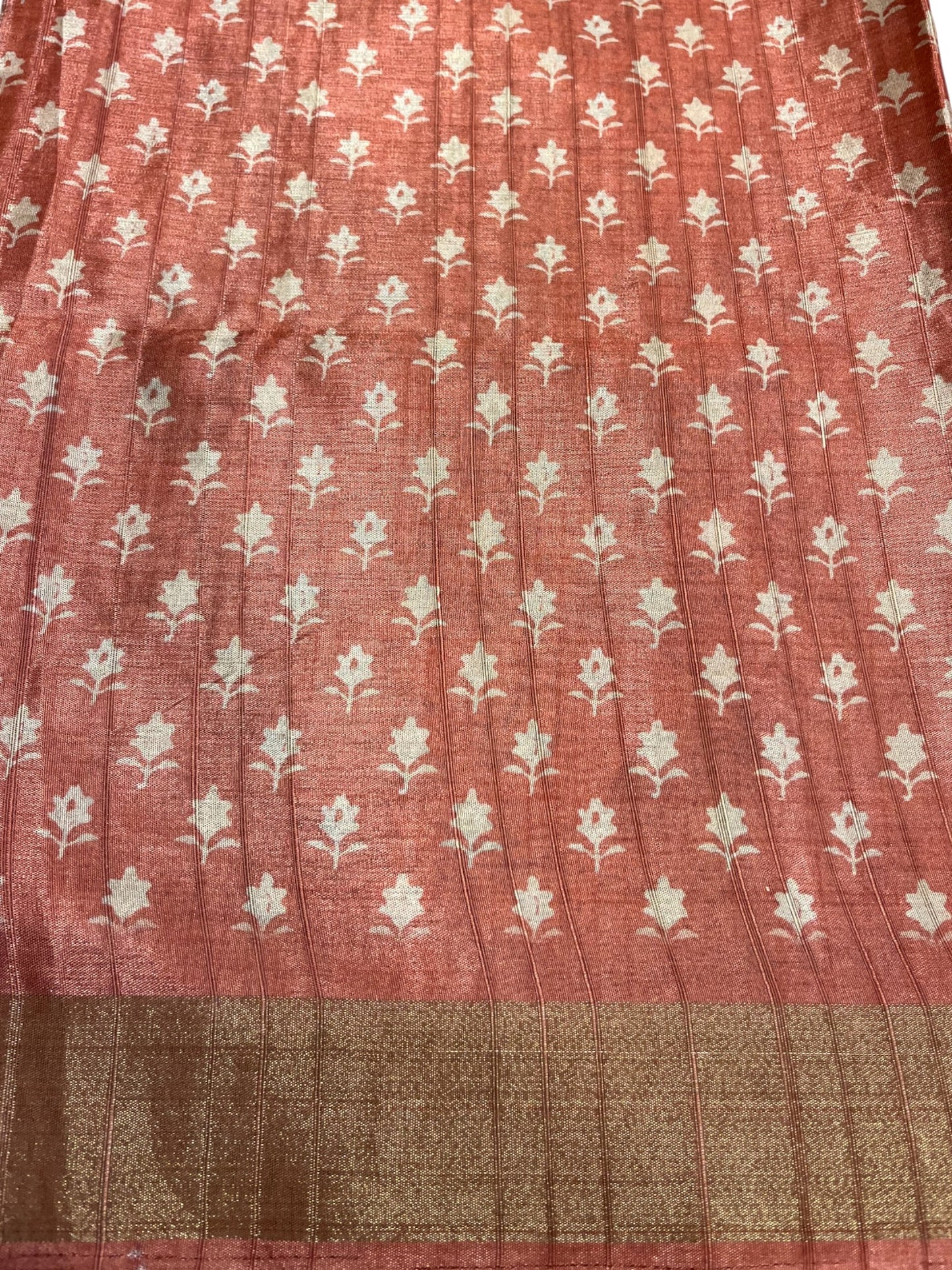 Southloom Saree with Floral Works Across Body in Peach