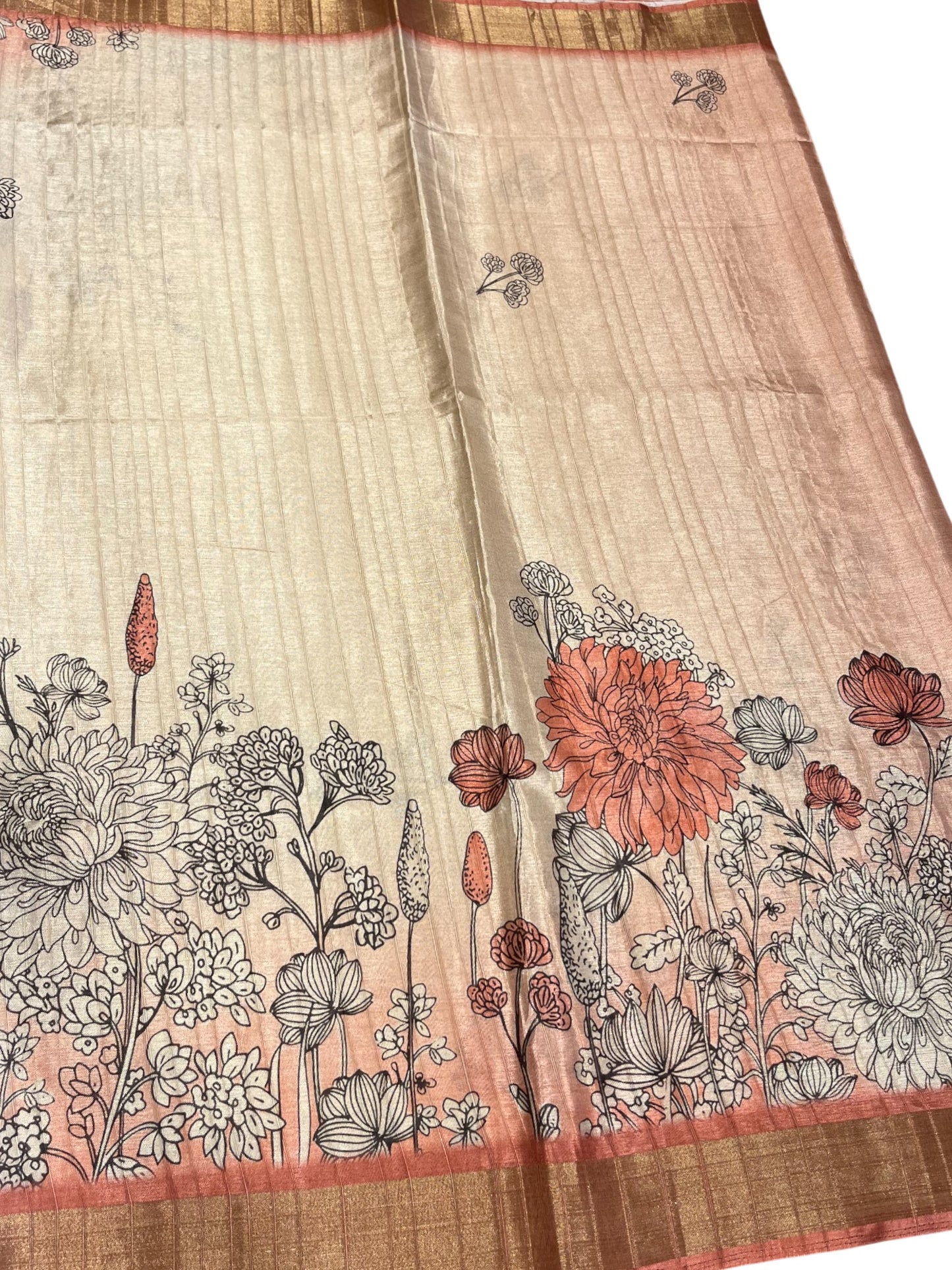 Southloom Saree with Floral Works Across Body in Peach