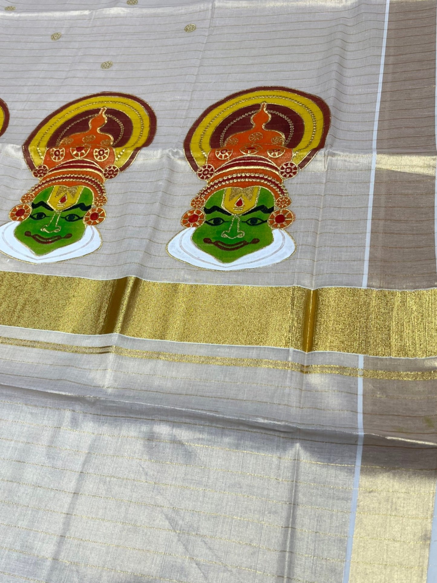 Southloom Tissue Kerala Kasavu Lines Saree with Kathakali Embroidery Design SL339