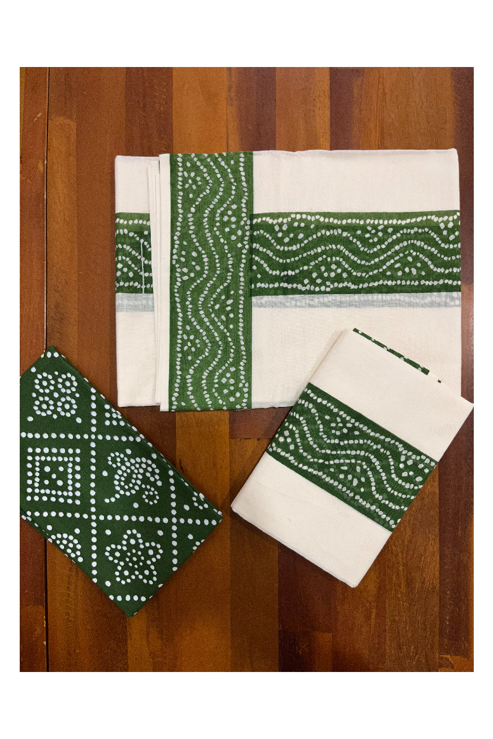 Kerala Cotton Set Mundu (Mundum Neriyathum) with Green Block Prints and Seperate Blouse Piece (Onam Set Mundu 2023)