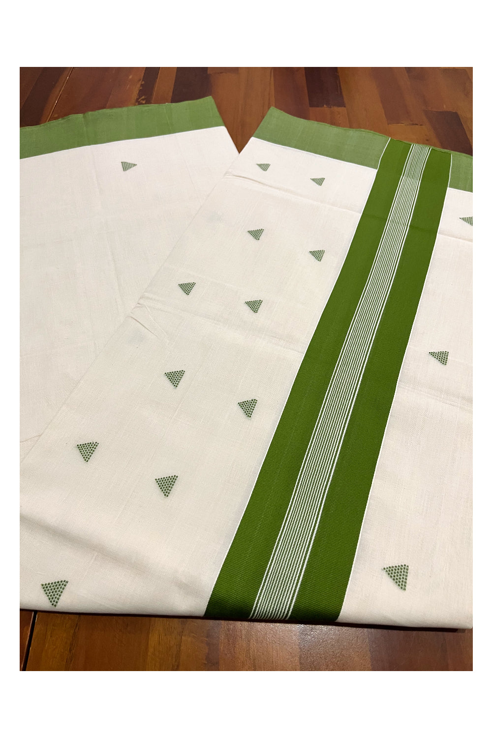 Southloom Premium Unakkupaavu Handloom Cotton Green Butta Work Saree