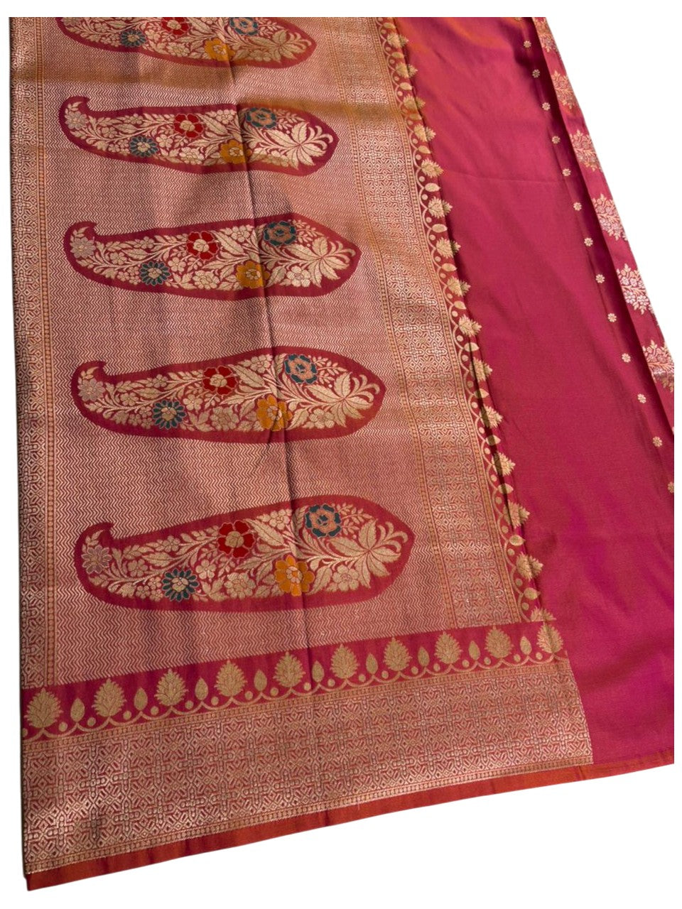 Southloom Pure Banarasi Silk Saree with Woven Work on Body and Borders (Pink And Orange))