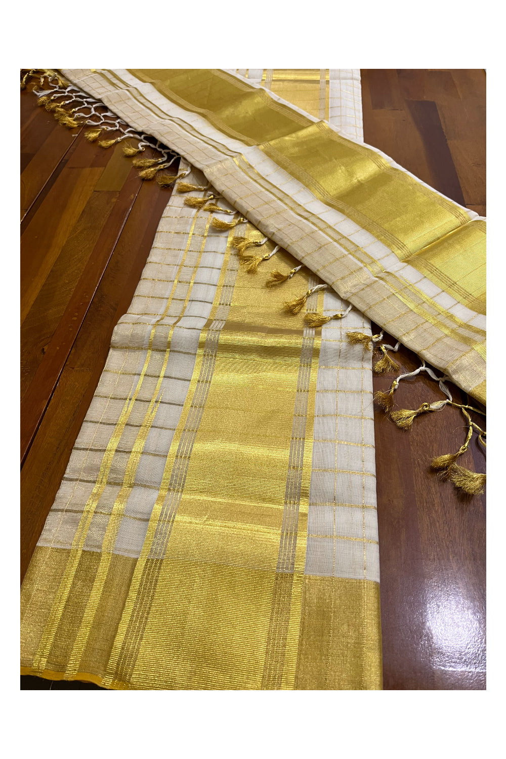 Southloom Super Premium Balaramapuram Handloom Unakkupaavu Cotton Check Design Wedding Pudava Set Mundu