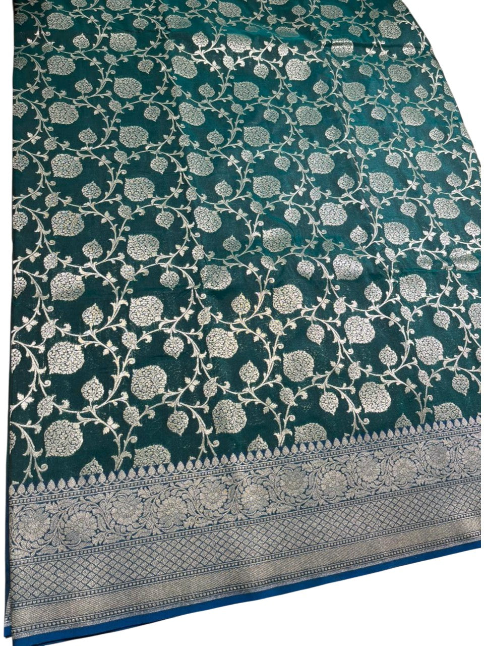 Southloom Pure Banarasi Silk Saree with Woven Work on Body and Borders ( Green And Blue)