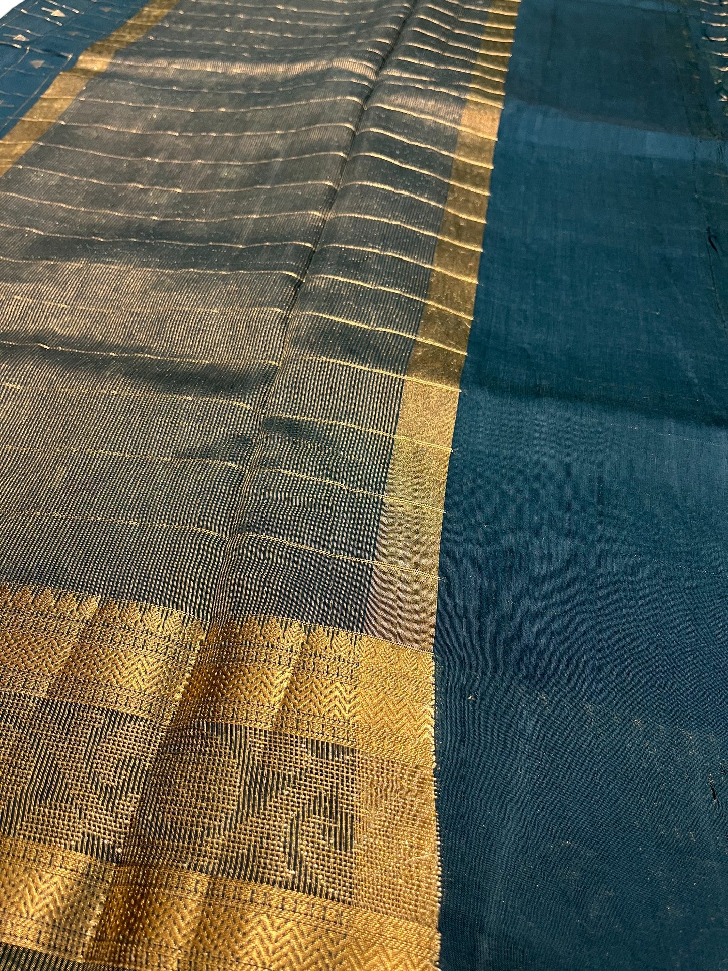 Southloom Georgete Banarasi Silk Saree with Woven Work on Body and Borders