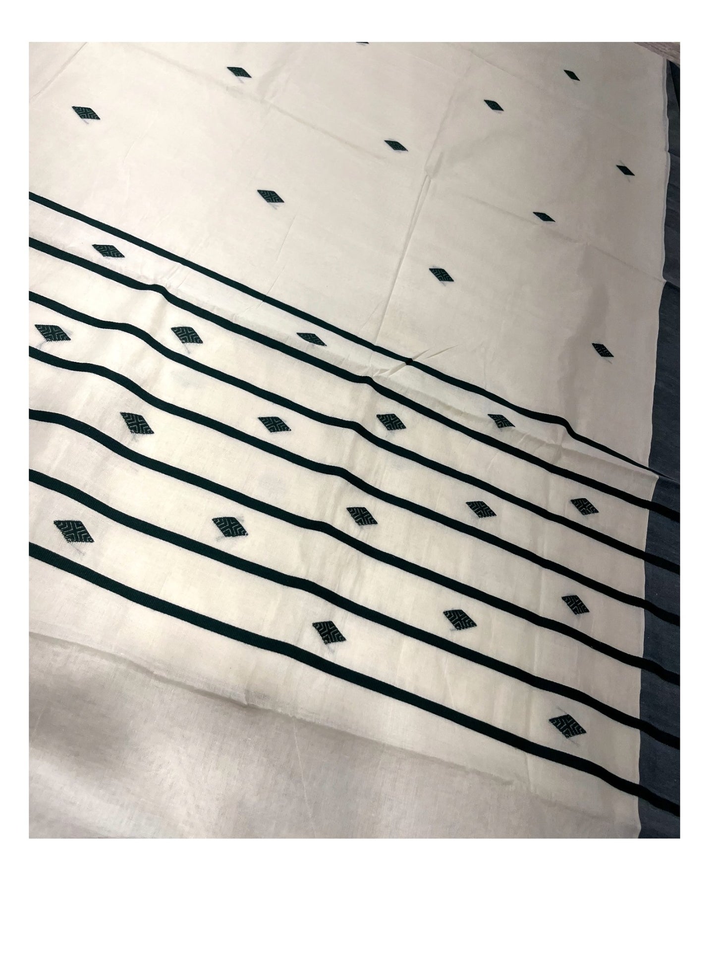 Southloom Kerala Pure Cotton Saree with Green Butta Embroidery Works on Body