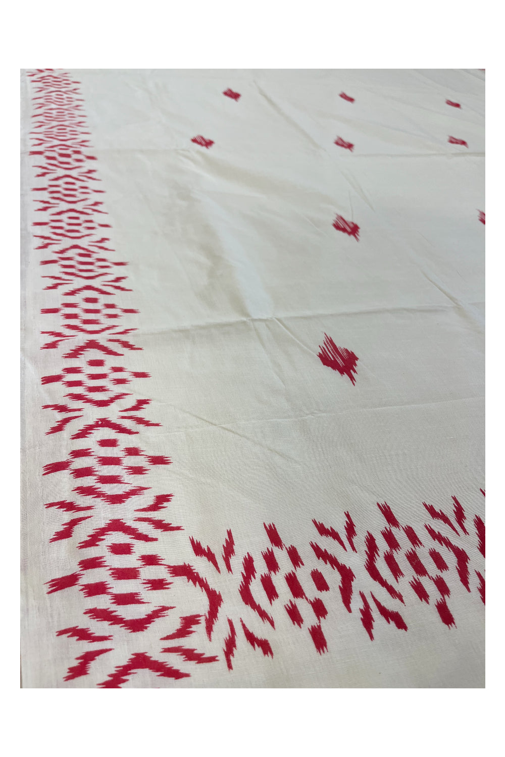 Southloom Ikat Design Red Printed Saree with Blouse Piece