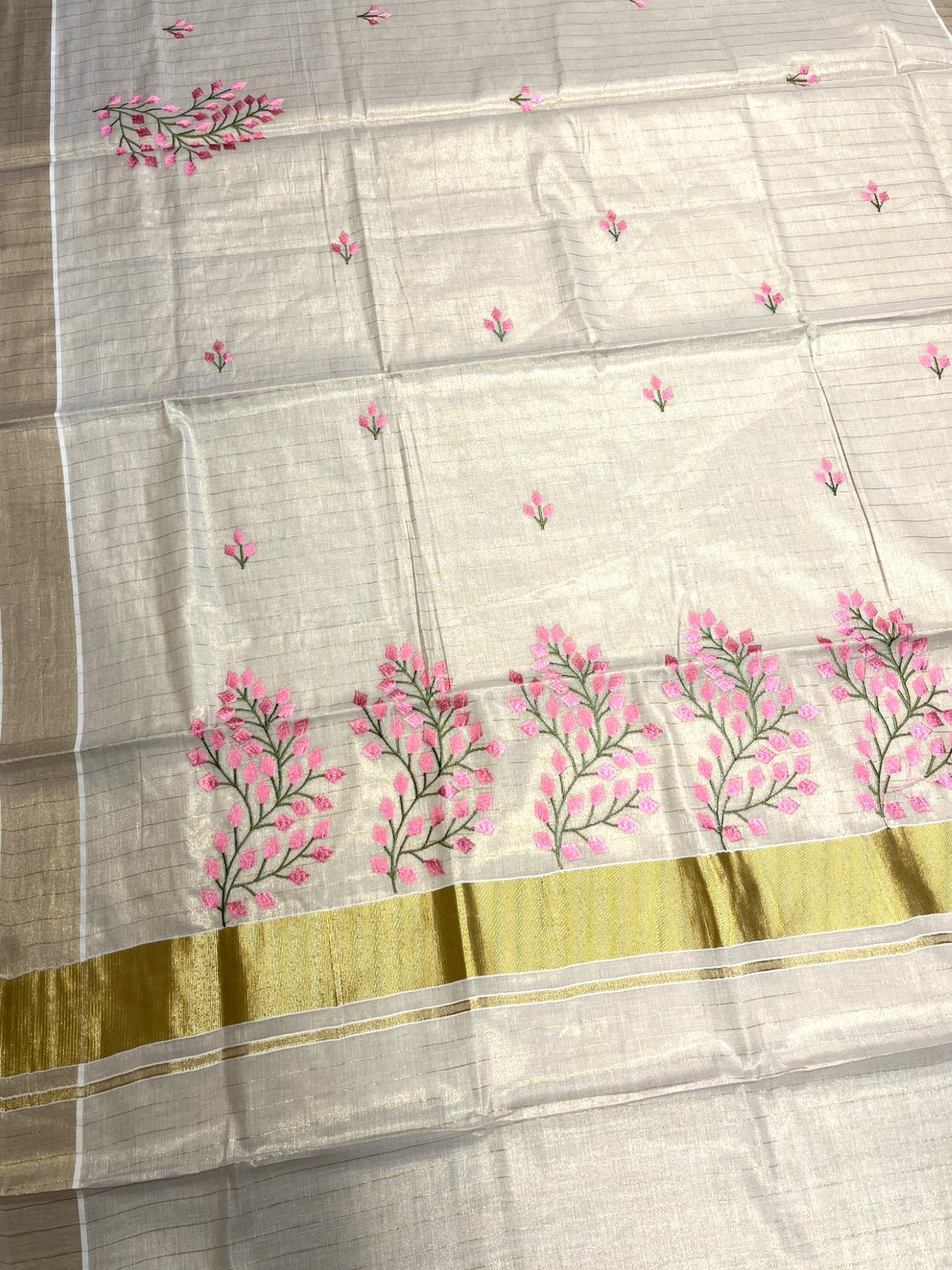 Southloom Tissue Kerala Kasavu Saree with Floral Embroidery Design