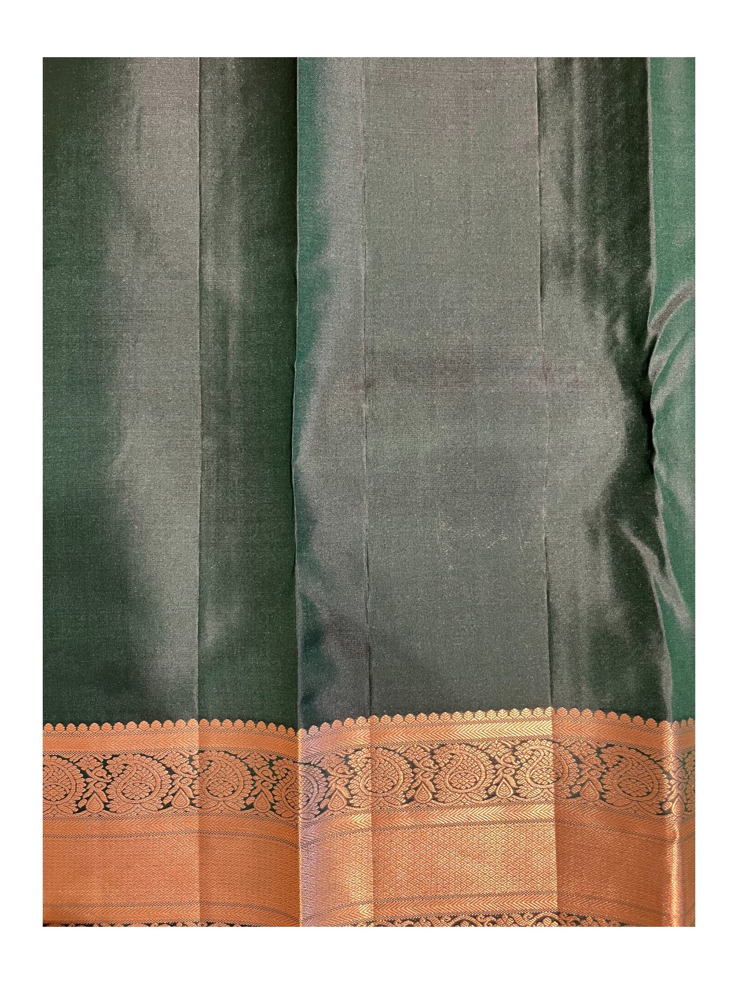 Southloom Pure Handloom Bridal Kanchipuram Silk Saree with Korvai Work (Green)