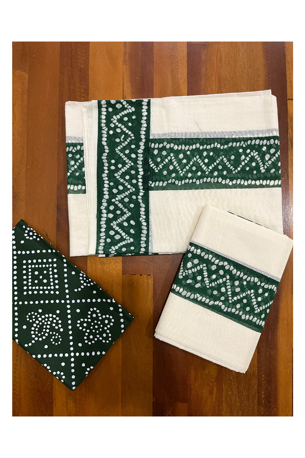 Kerala Cotton Set Mundu (Mundum Neriyathum) with Green Block Prints and Seperate Blouse Piece (Onam Set Mundu 2023)